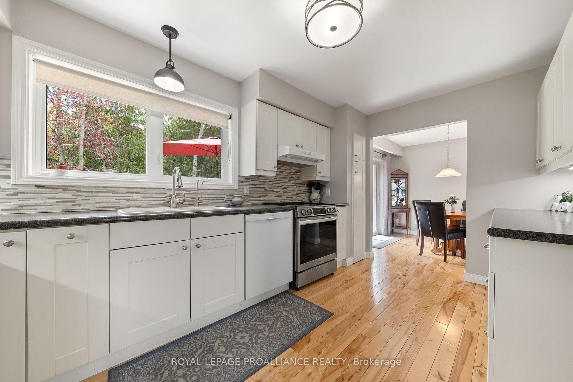 188 Prince Edward Street photo 10