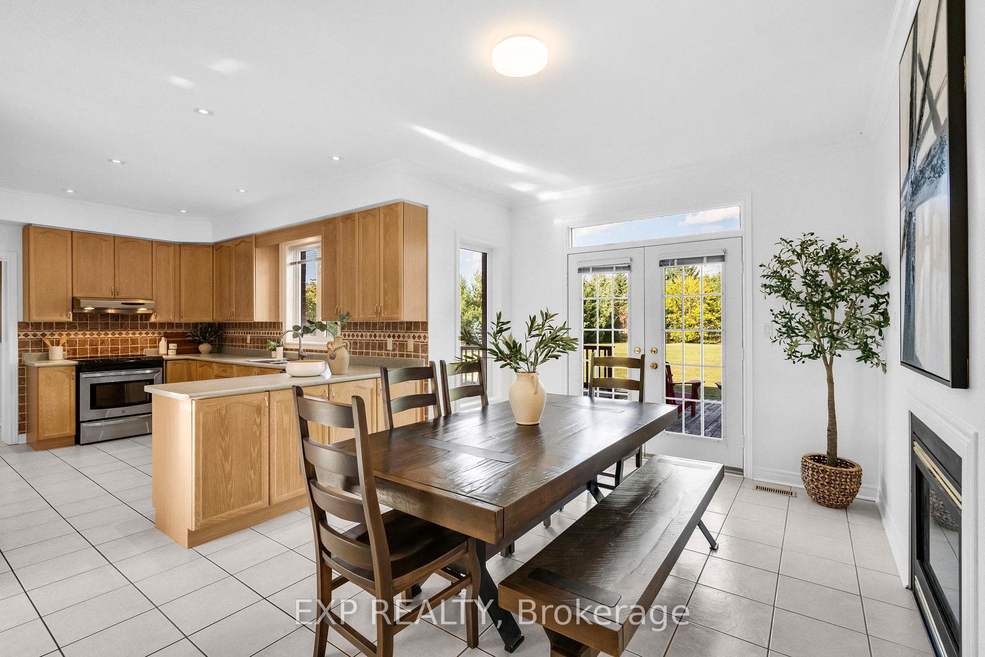 7 Forest Ridge Crescent photo 14
