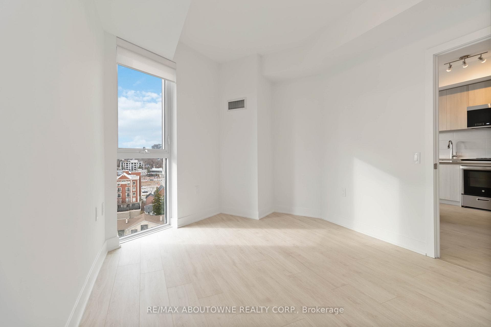 2088 James Street Unit 1109 photo 17
