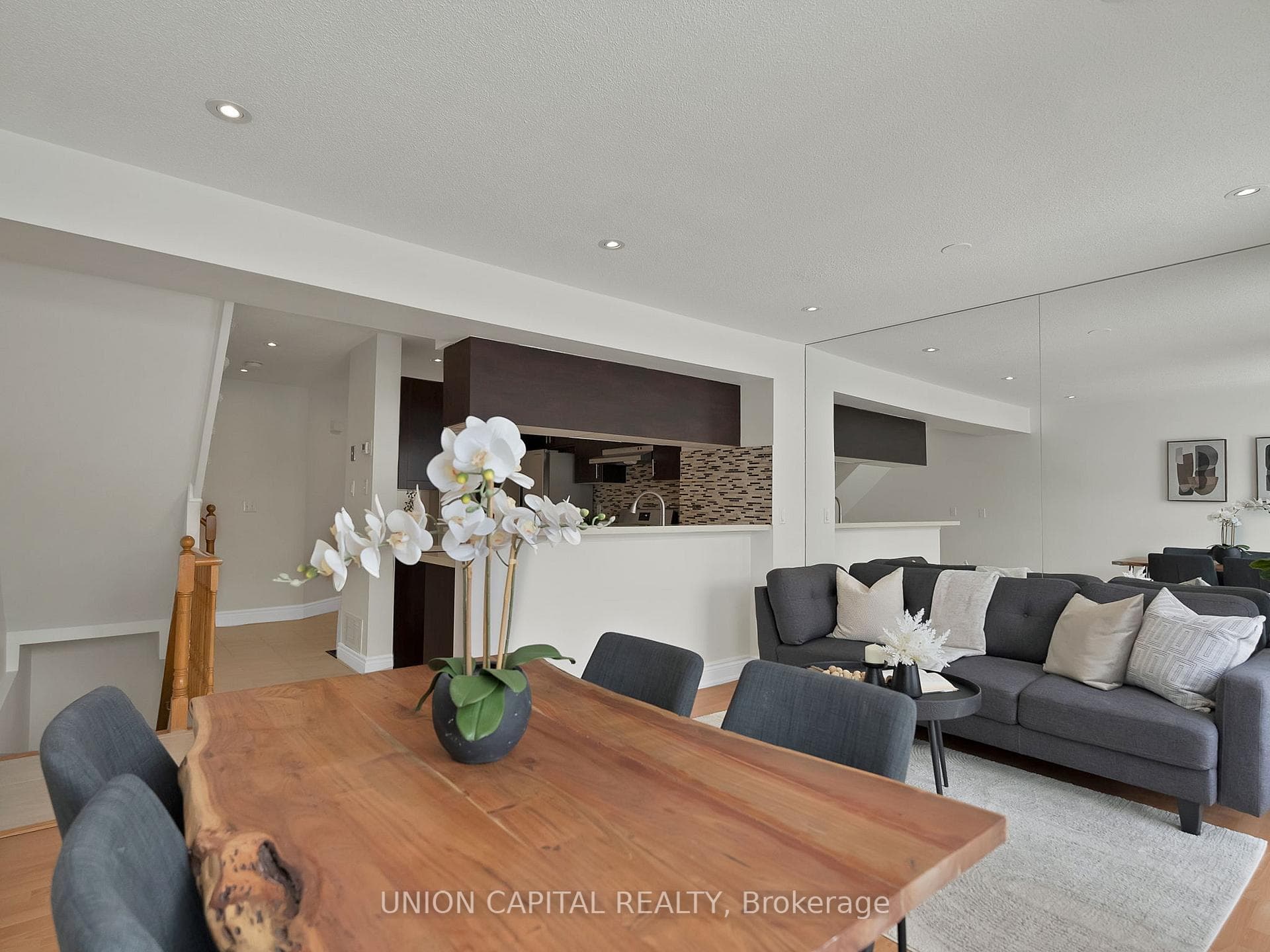 55 Barondale Drive Unit 35 photo 5