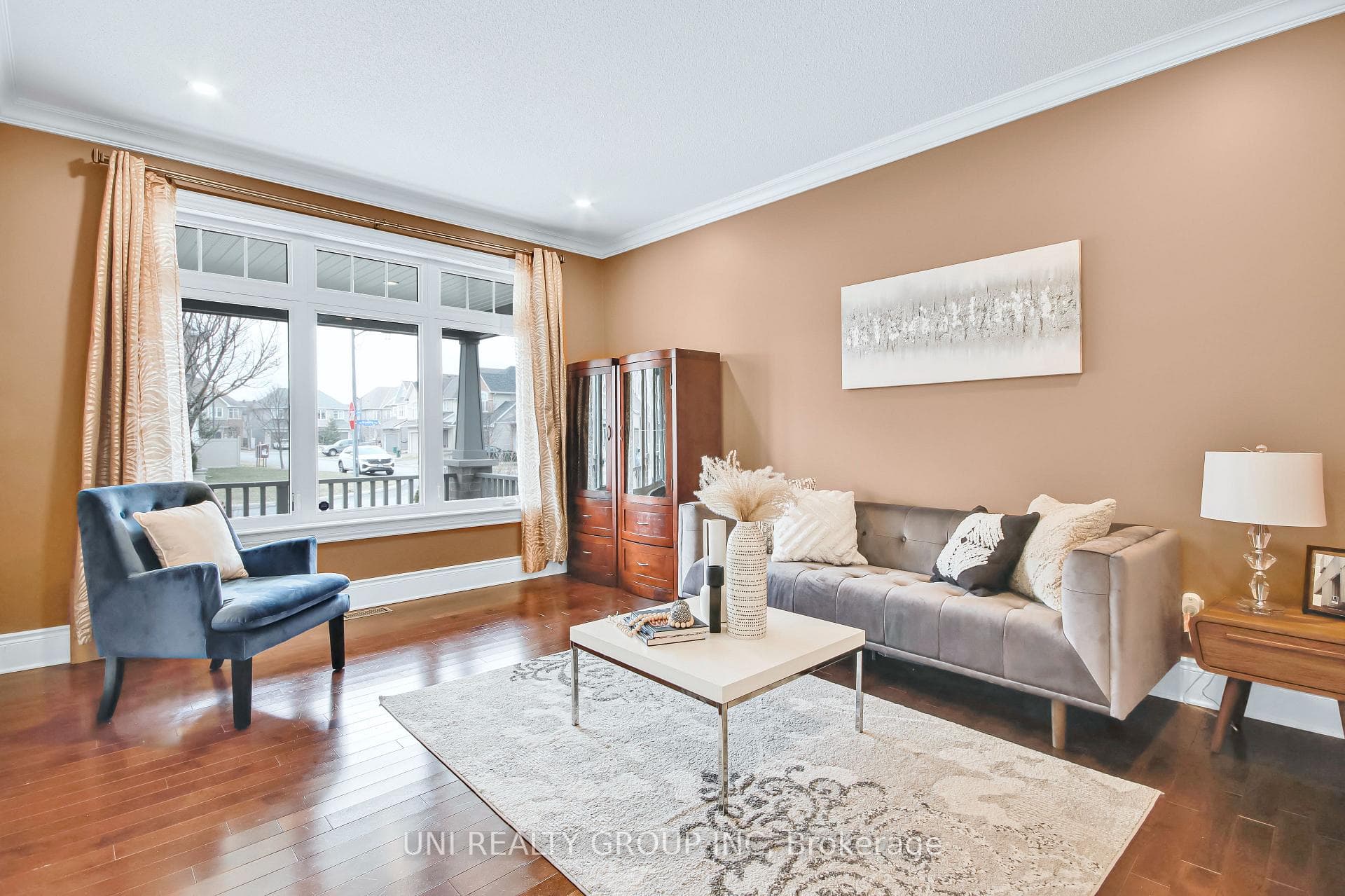 100 BRAMBLING Way photo 4