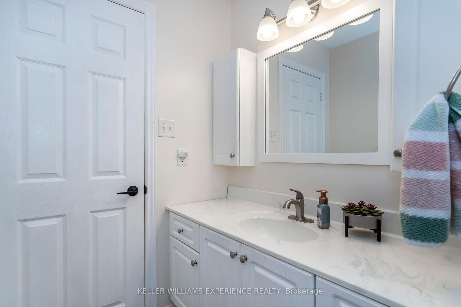 150 Mapleton Avenue photo 19