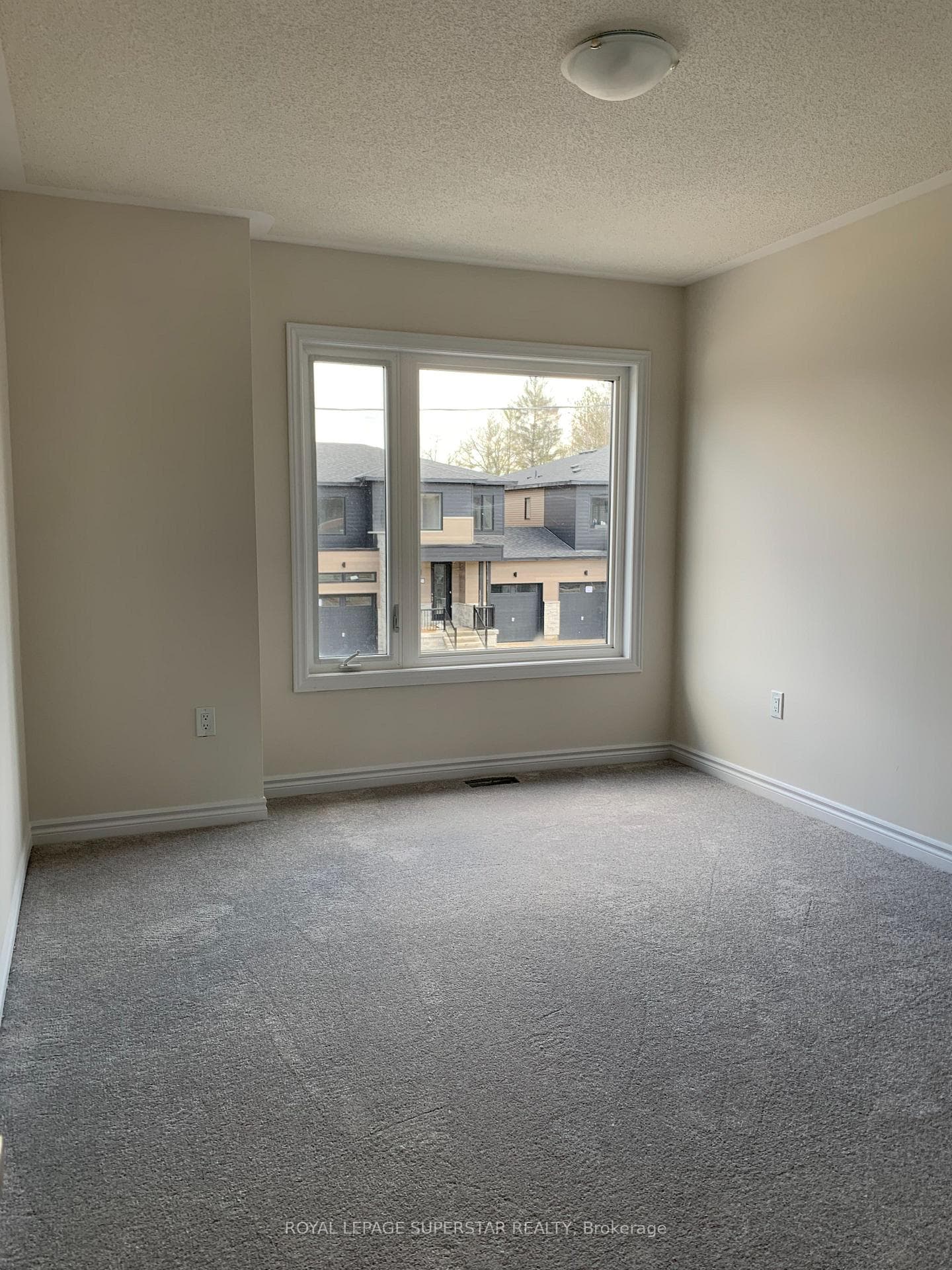 49 Eberhardt Drive photo 24