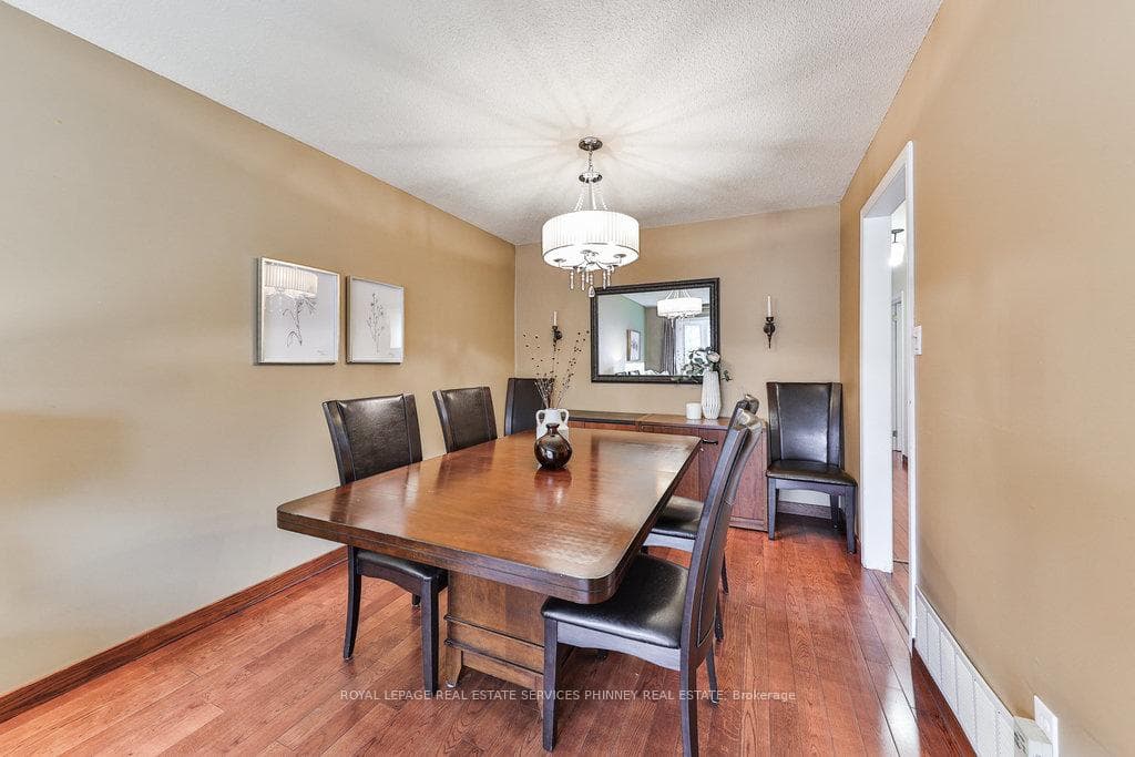 2817 Constable Road photo 8