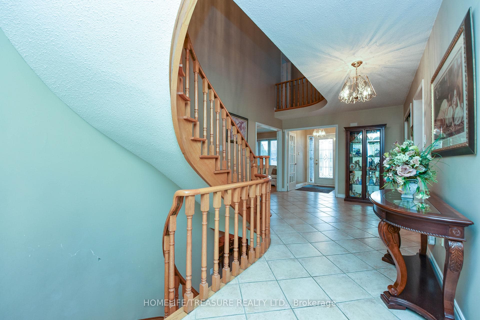 527 ABERDEEN Avenue photo 4