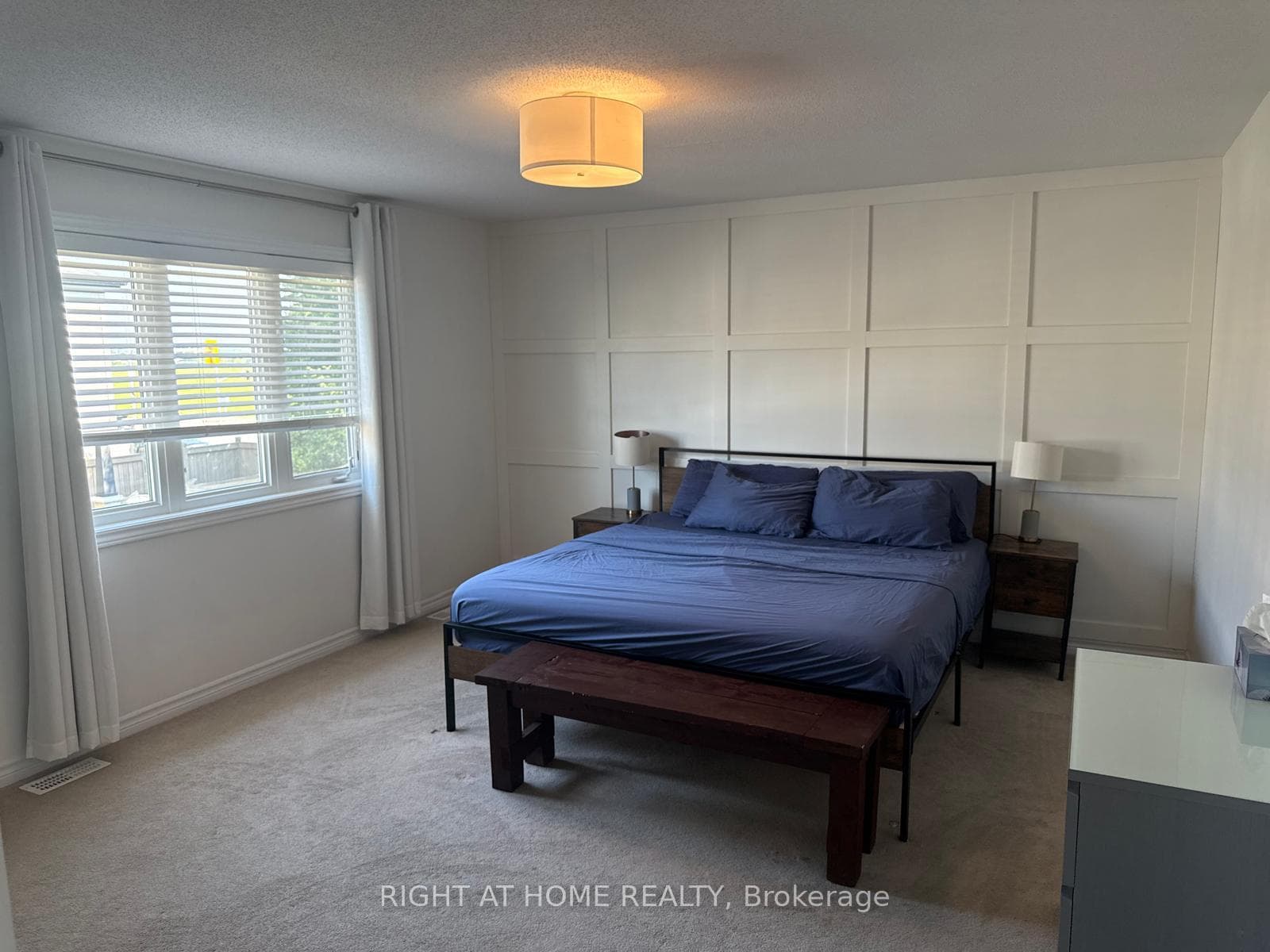 371 VENDEVALE Avenue photo 5