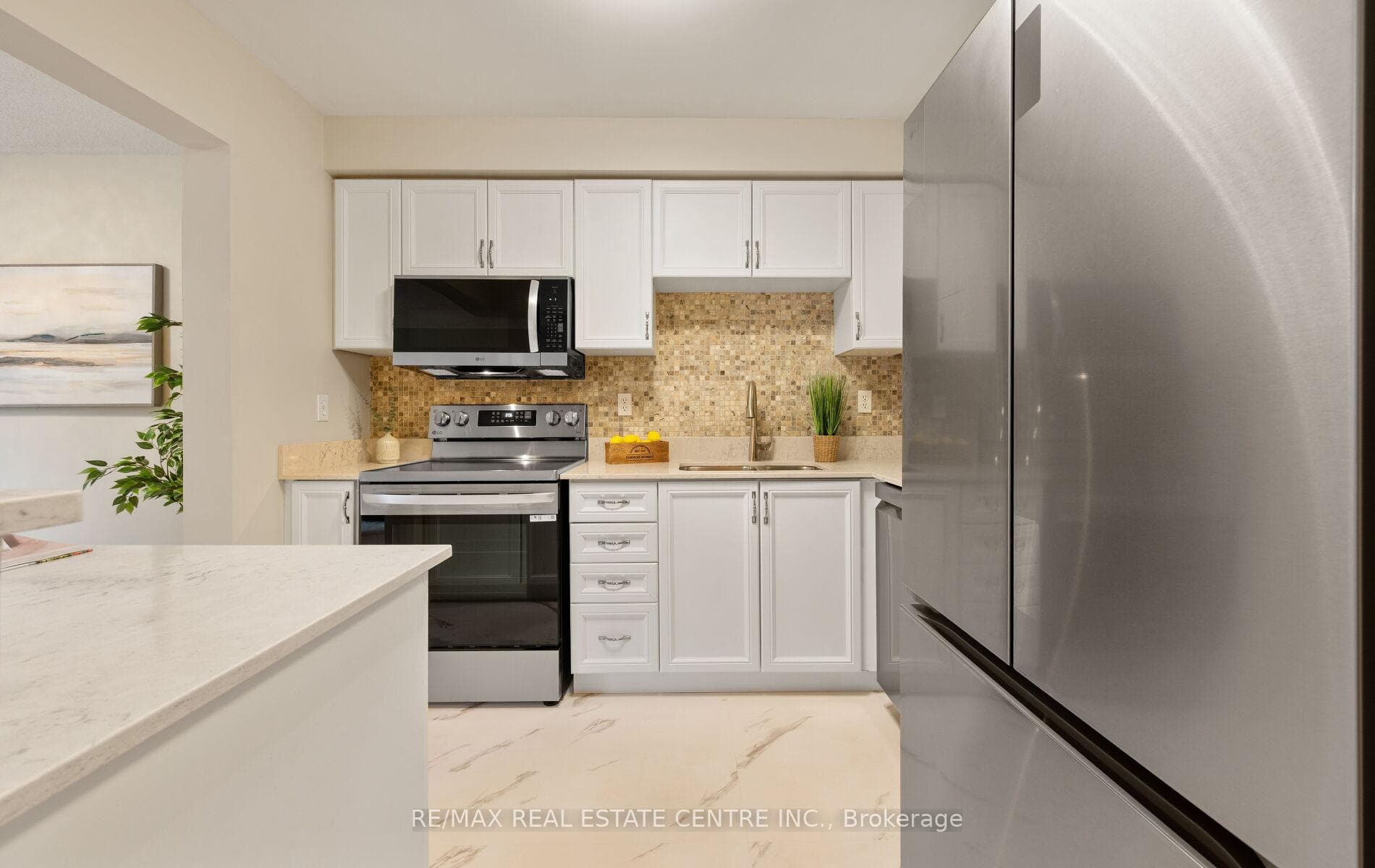 5030 Heatherleigh Avenue Unit 150 photo 15
