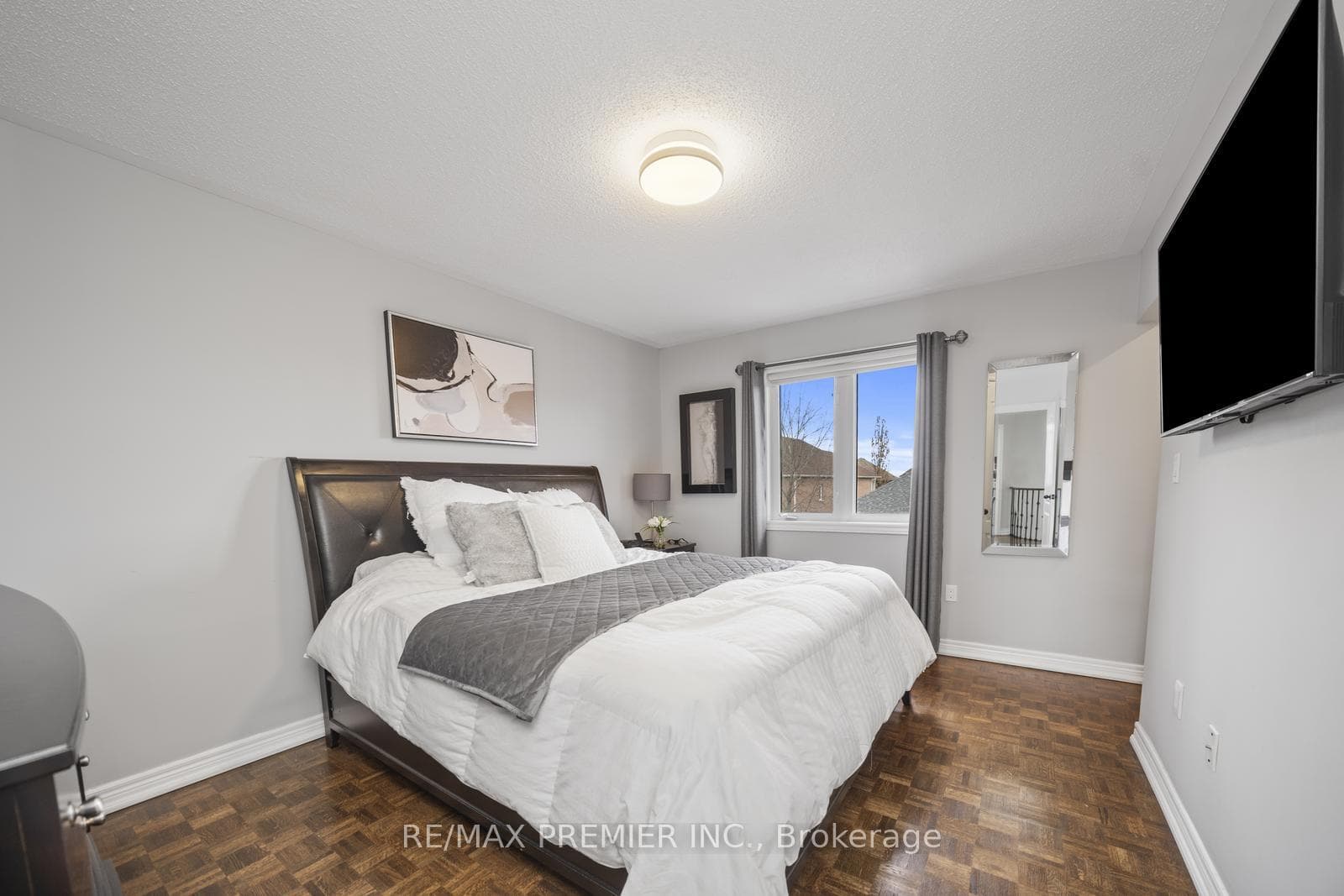 104 Monterey Road photo 24