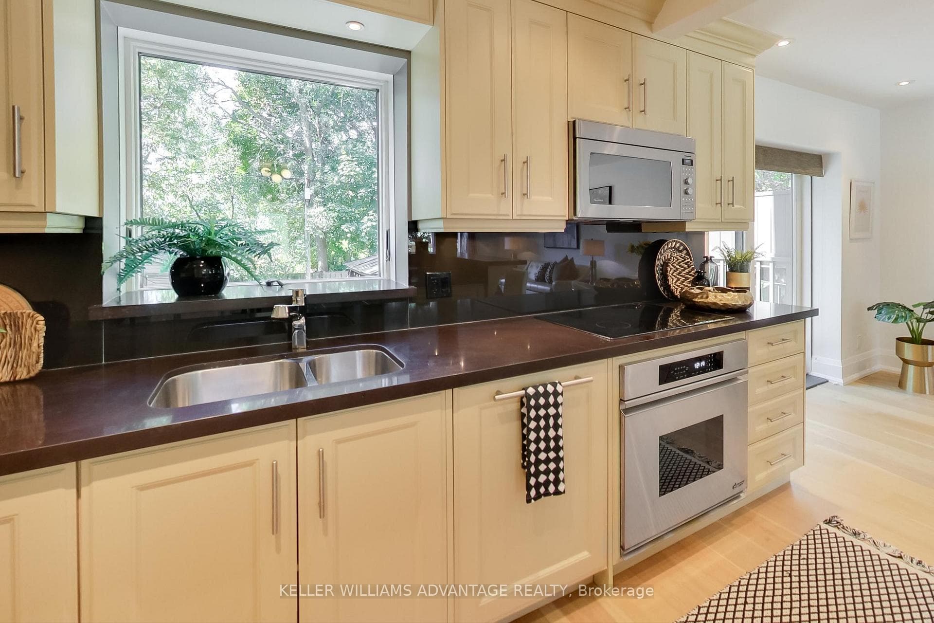 28 Avalon Boulevard photo 14