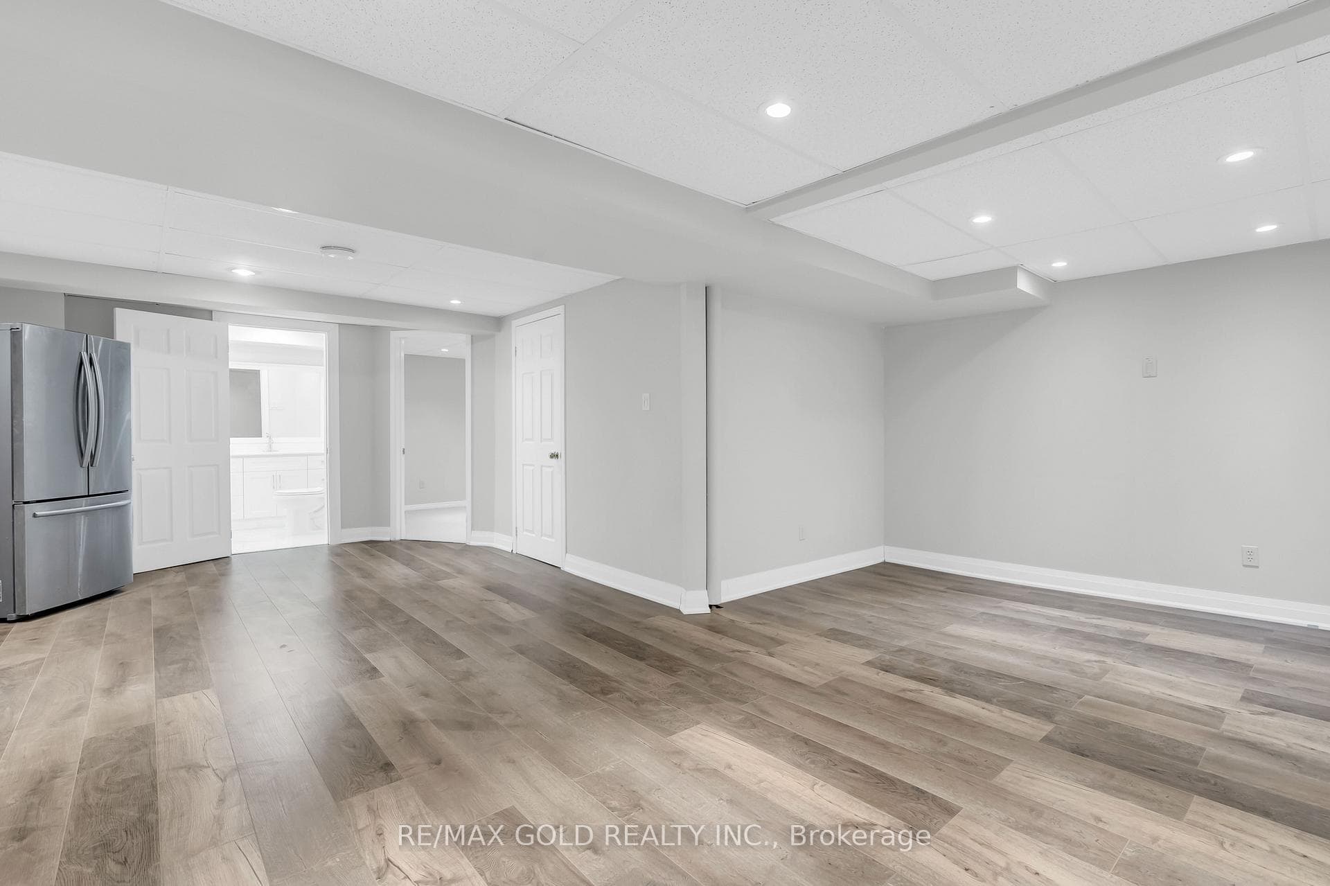2911 Tradewind Drive photo 40