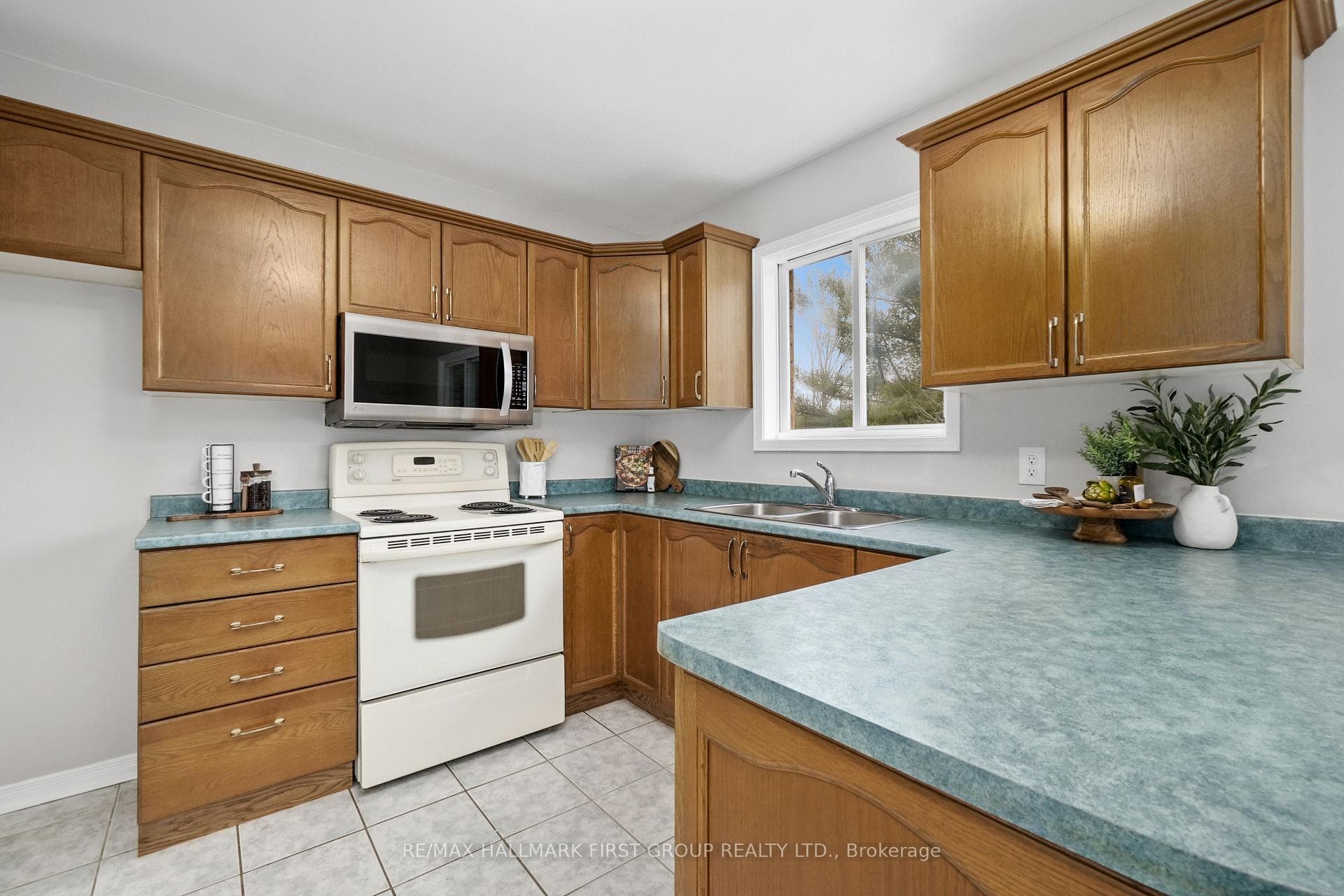 120 St Andrews Drive photo 17