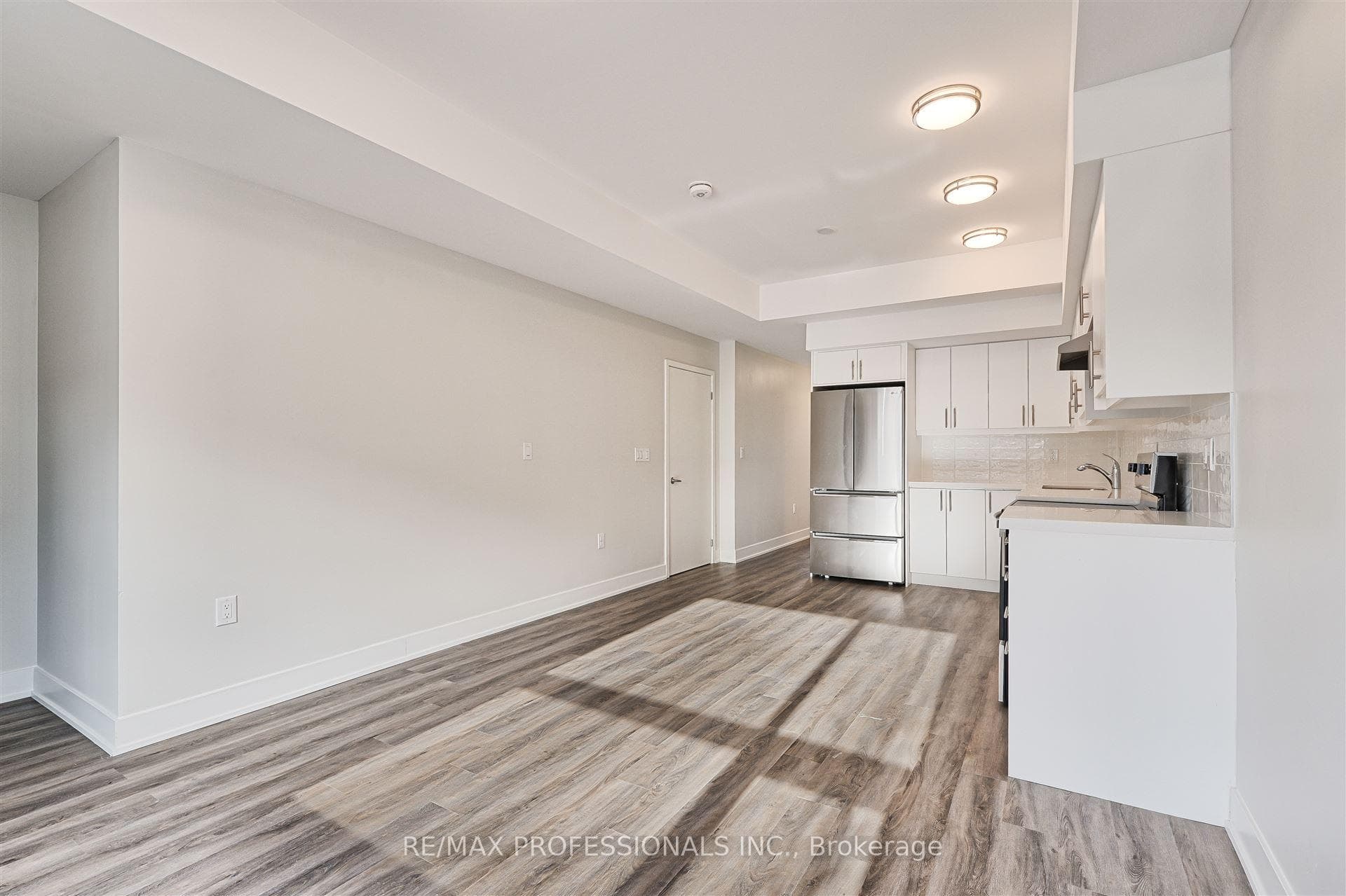 62 Dixfield Drive Unit 113 photo 5