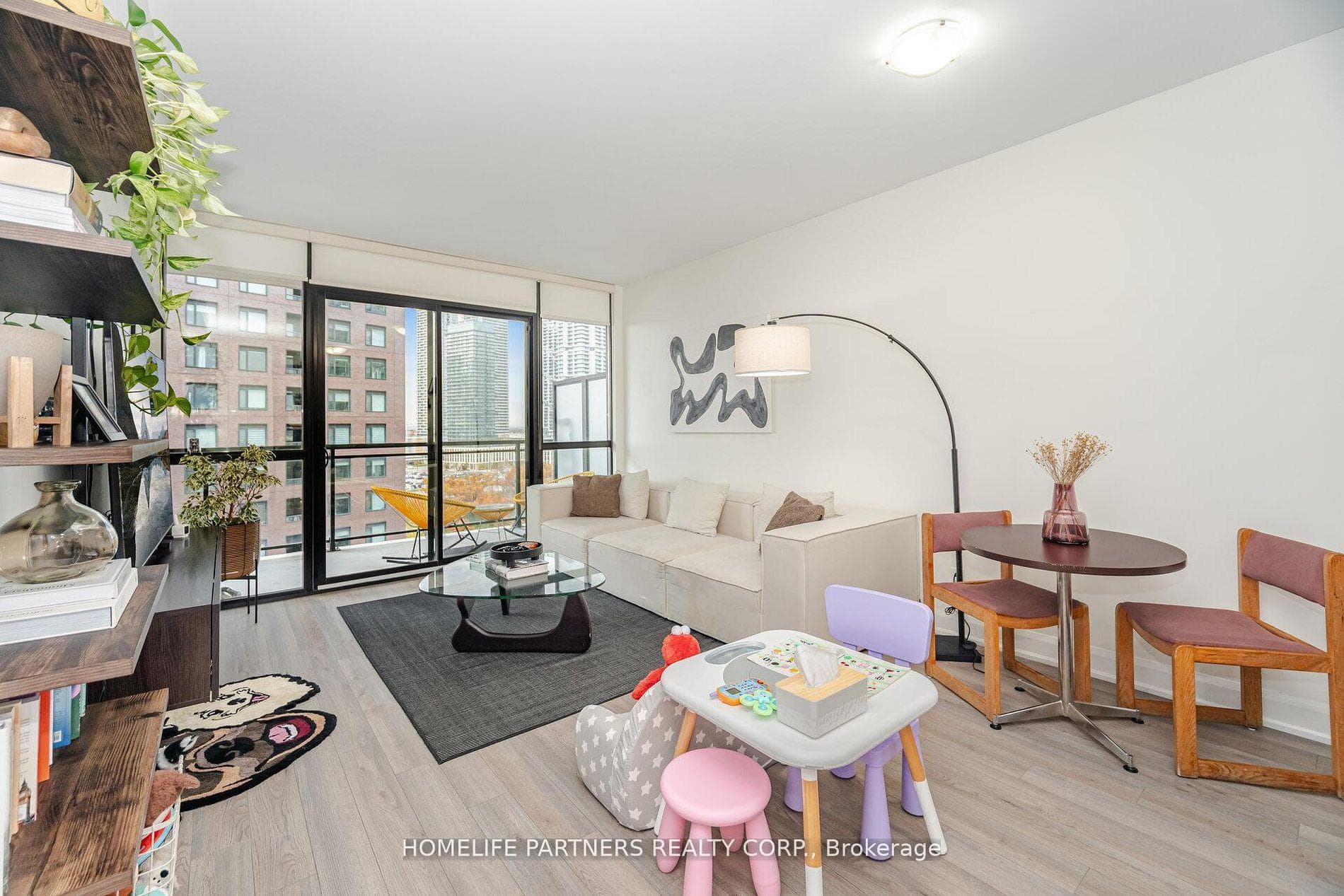 2910 Highway 7 Road Unit 1006 photo 21