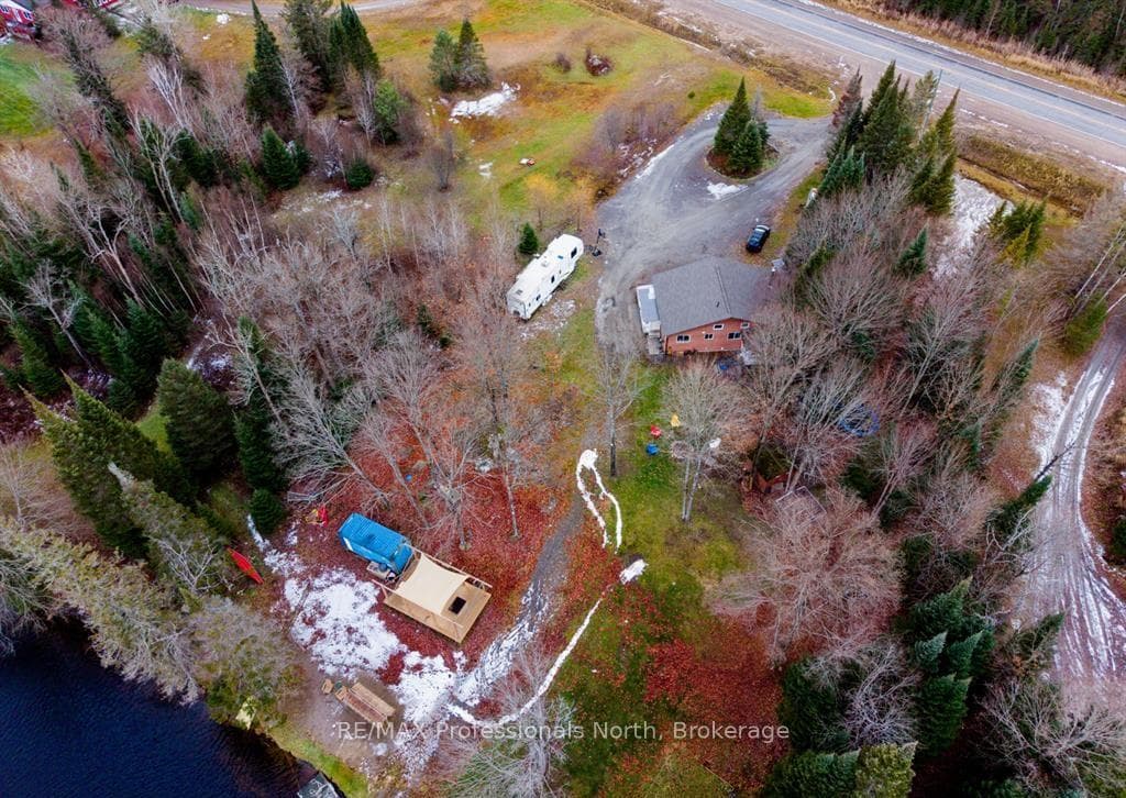 899 KATRINE Road photo 44