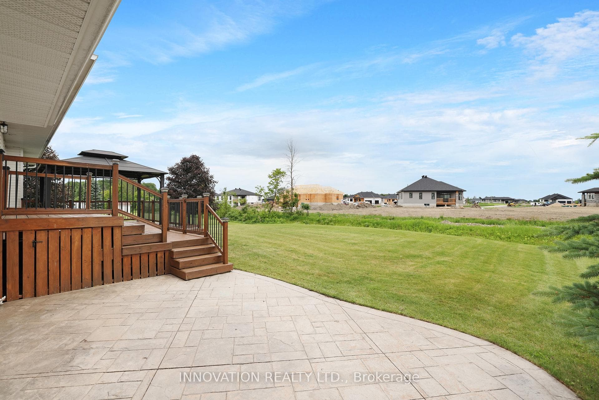 14 Riley Crescent photo 4