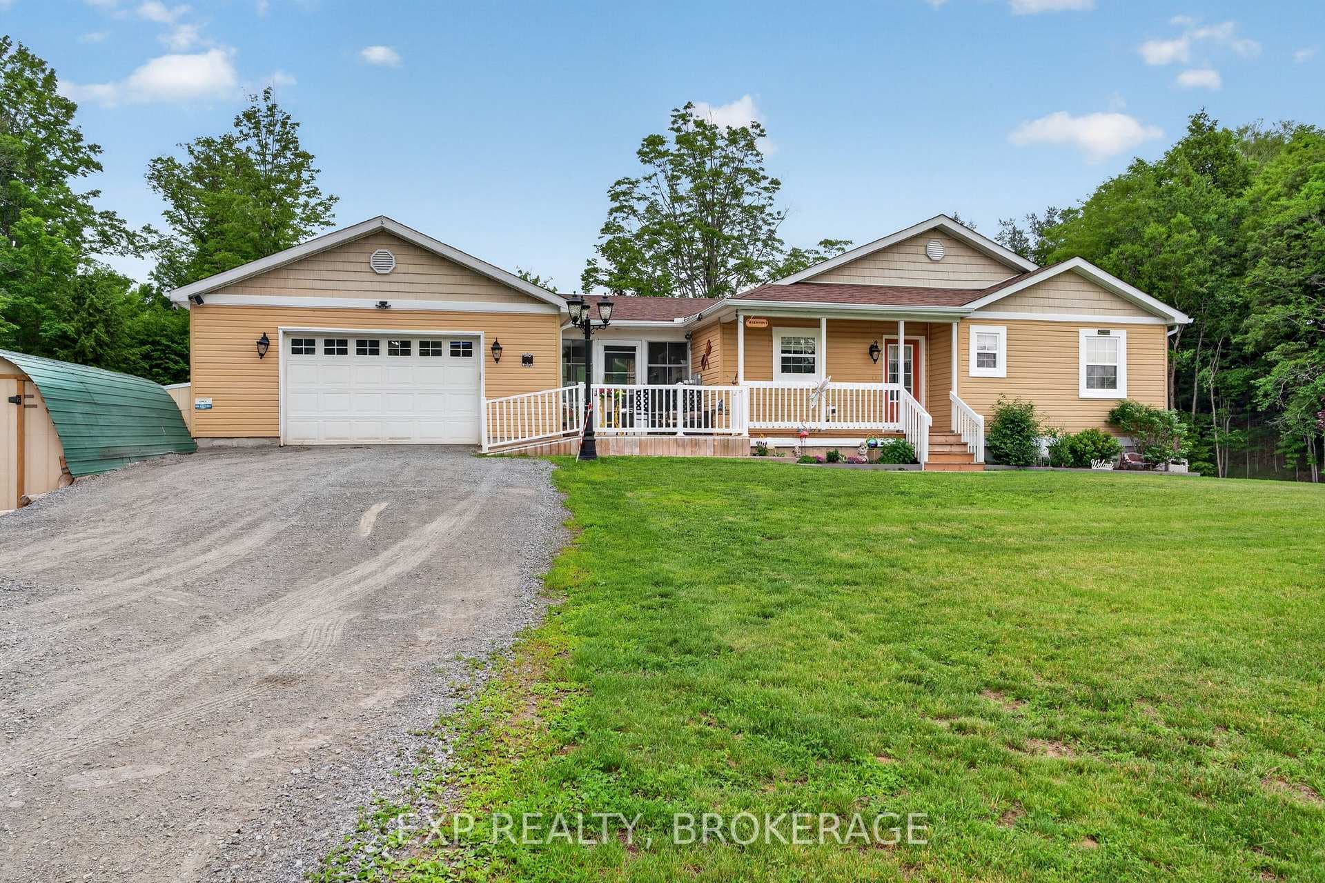 3288 LONG LAKE Road photo 1