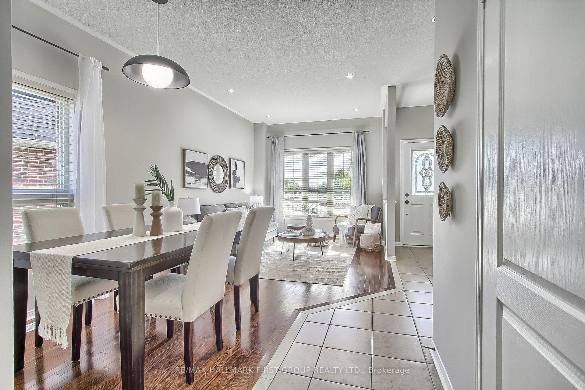 127 Decourcy-Ireland Circle photo 7