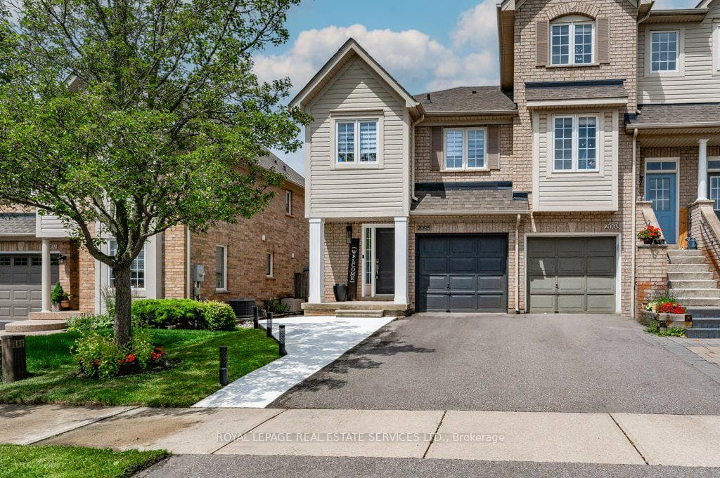 This Townhome is an Ideal Choice for Modern Living