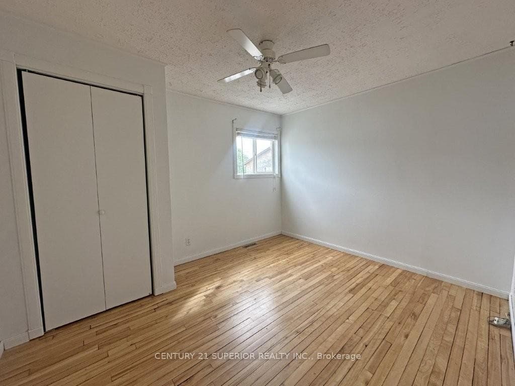 458 Francis Street photo 19