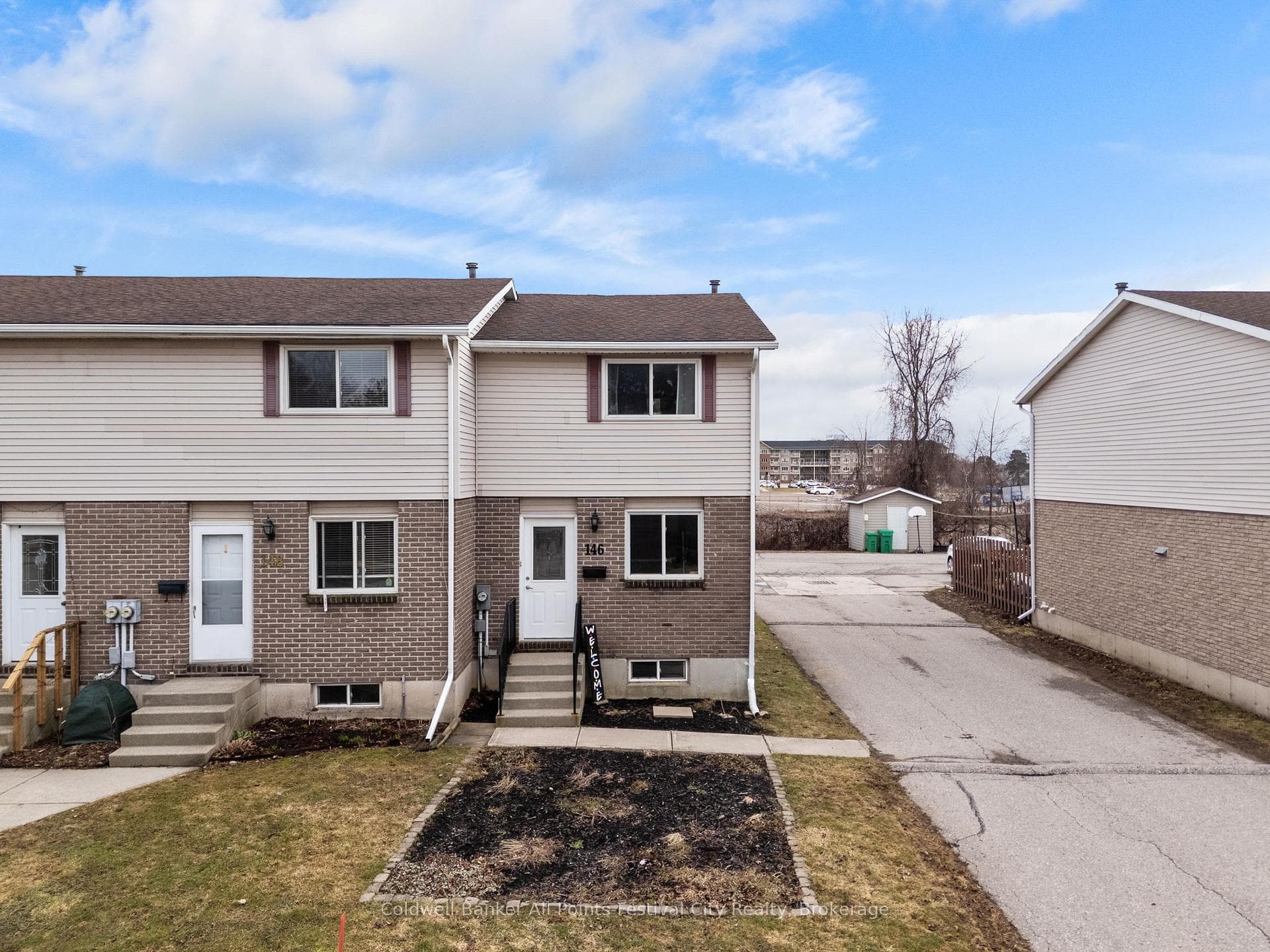 146 Bennett Street photo 33