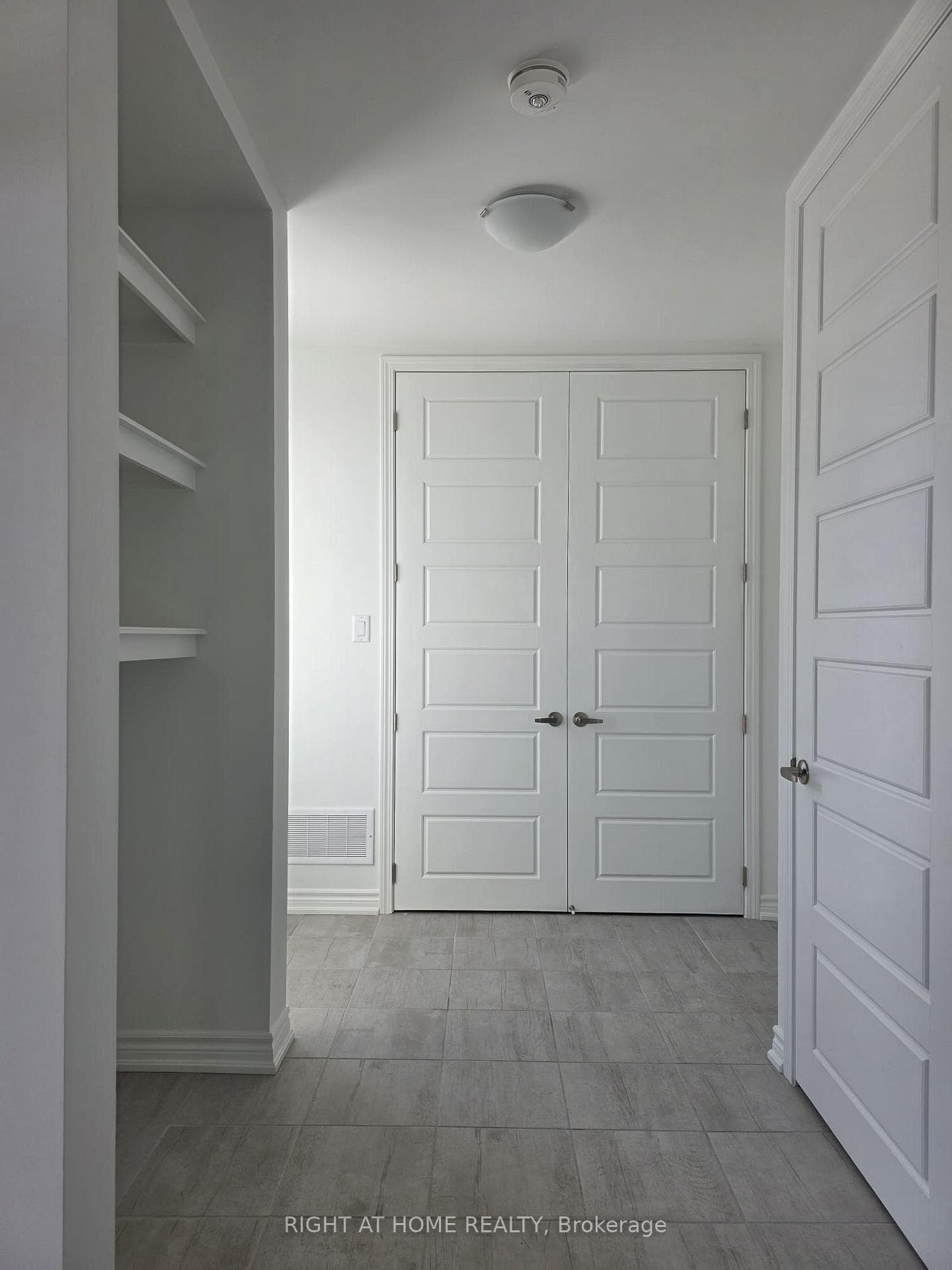 Mud Room, Garage access