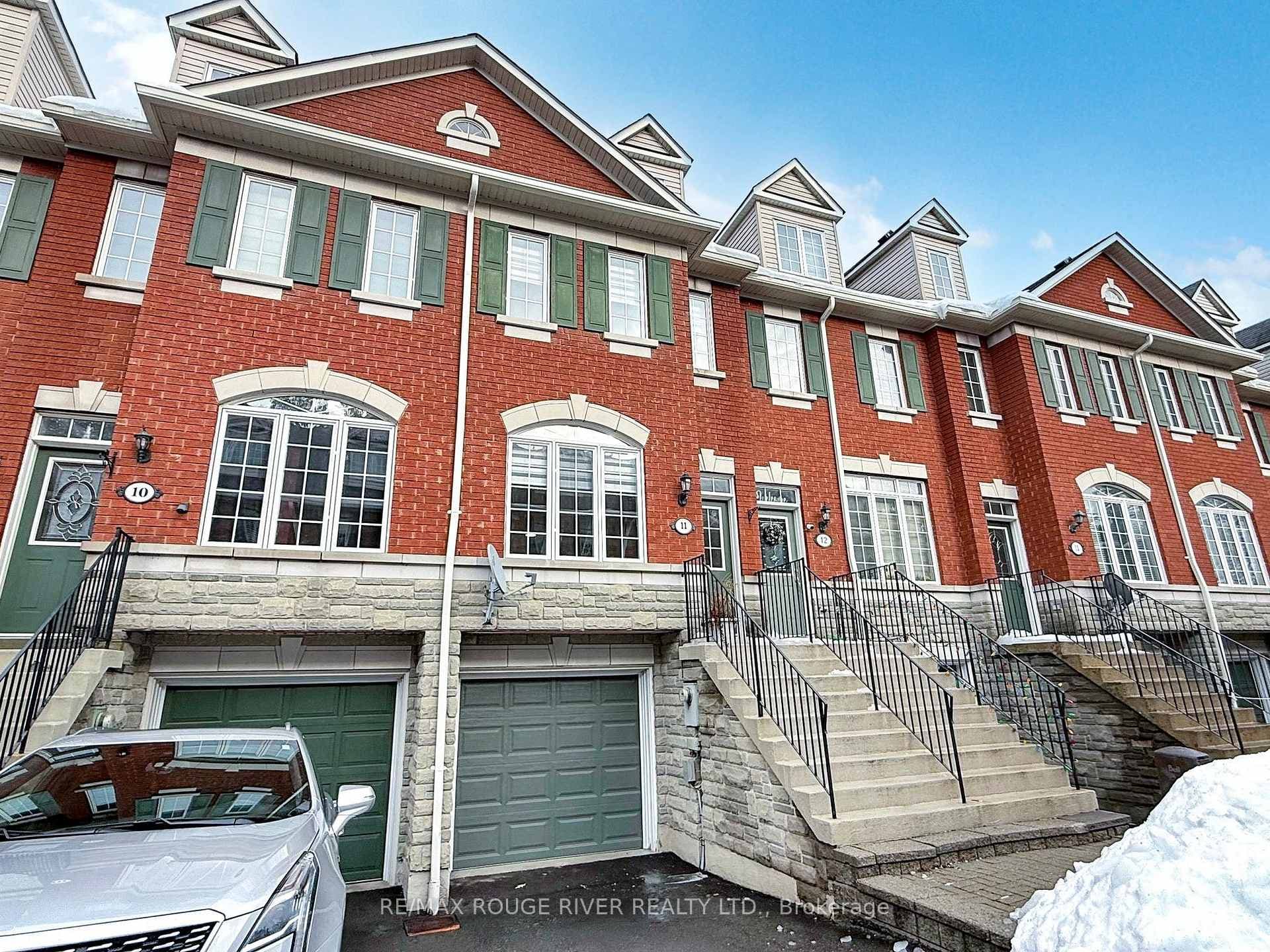 1330 Altona Road Unit 11 photo 1