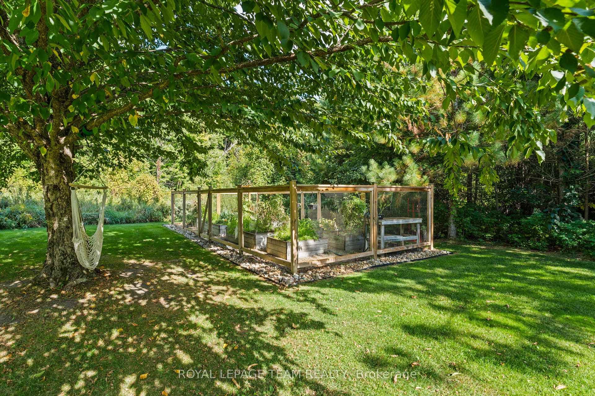 1560 Maley Lane photo 41