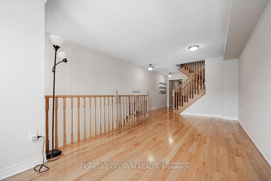 562 Midland Avenue photo 4
