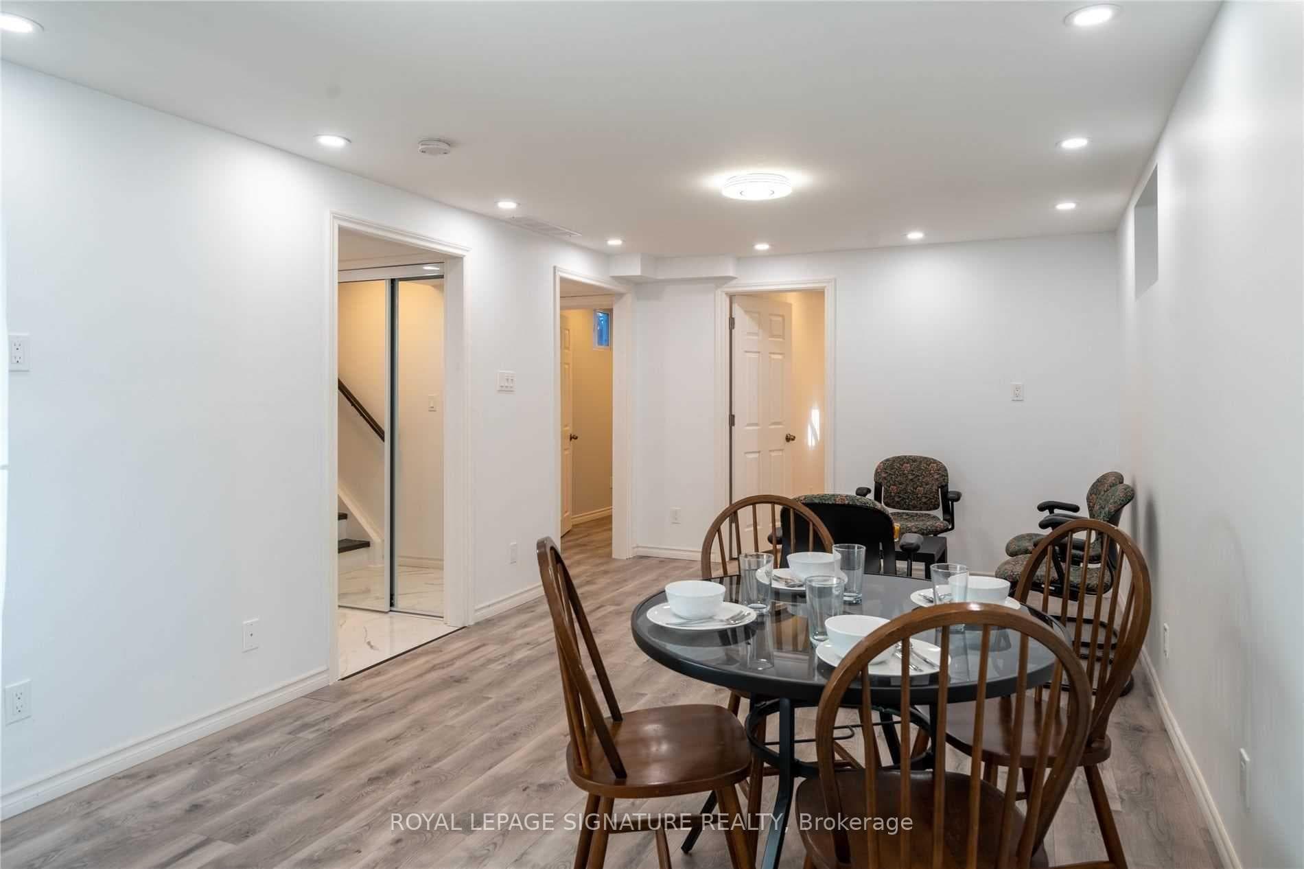 418 Waverly Street photo 5