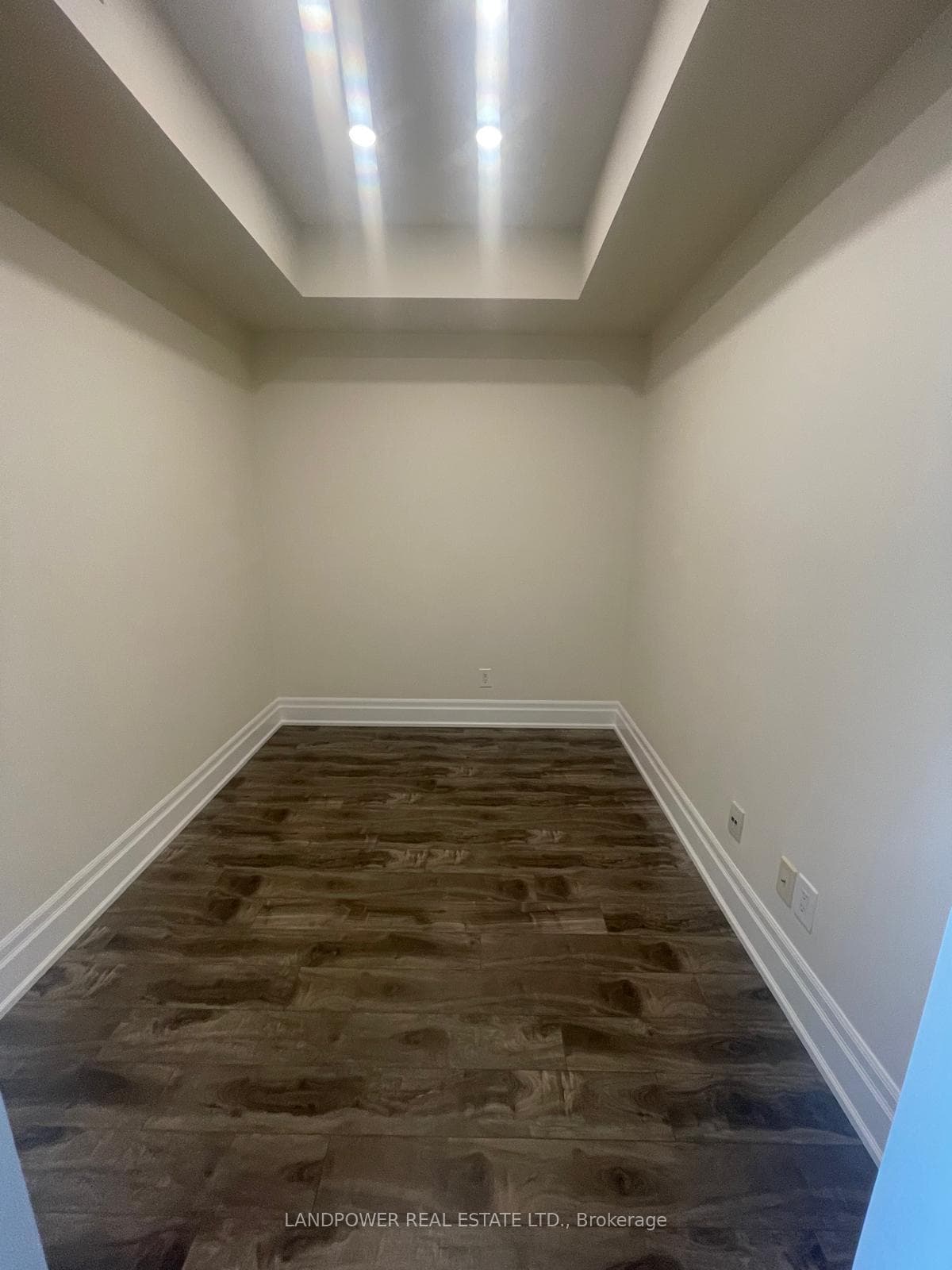131 Upper Duke Crescent Unit 603 photo 4