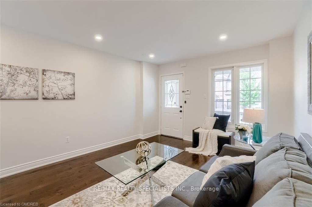 114 Gollins Drive photo 6