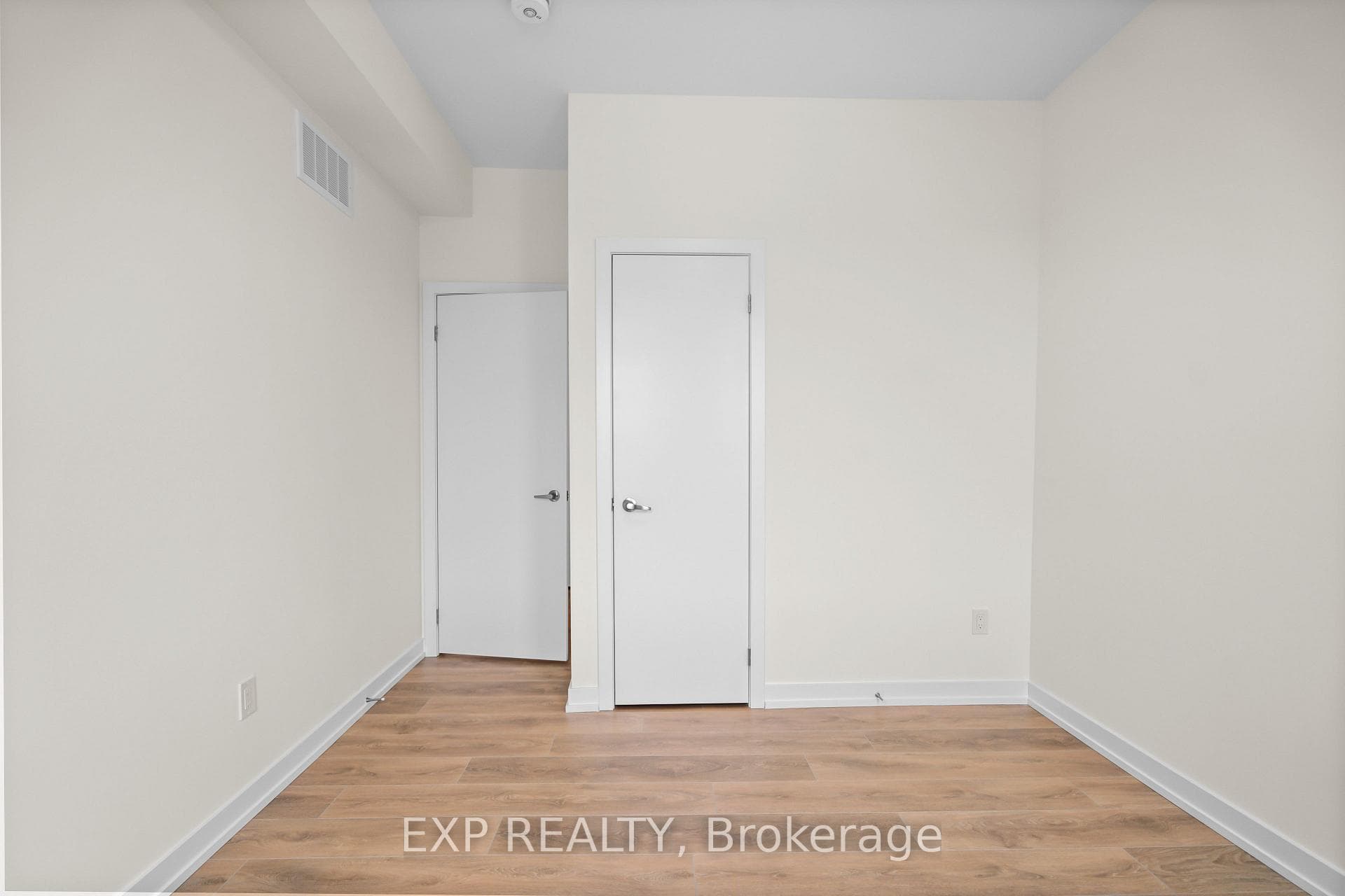 160 Densmore Road Unit 604 photo 18