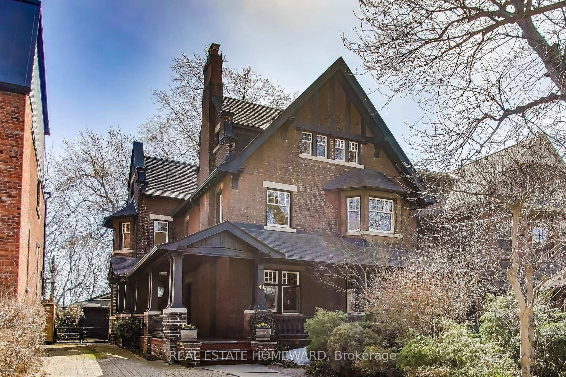 49 Hogarth Avenue photo 1