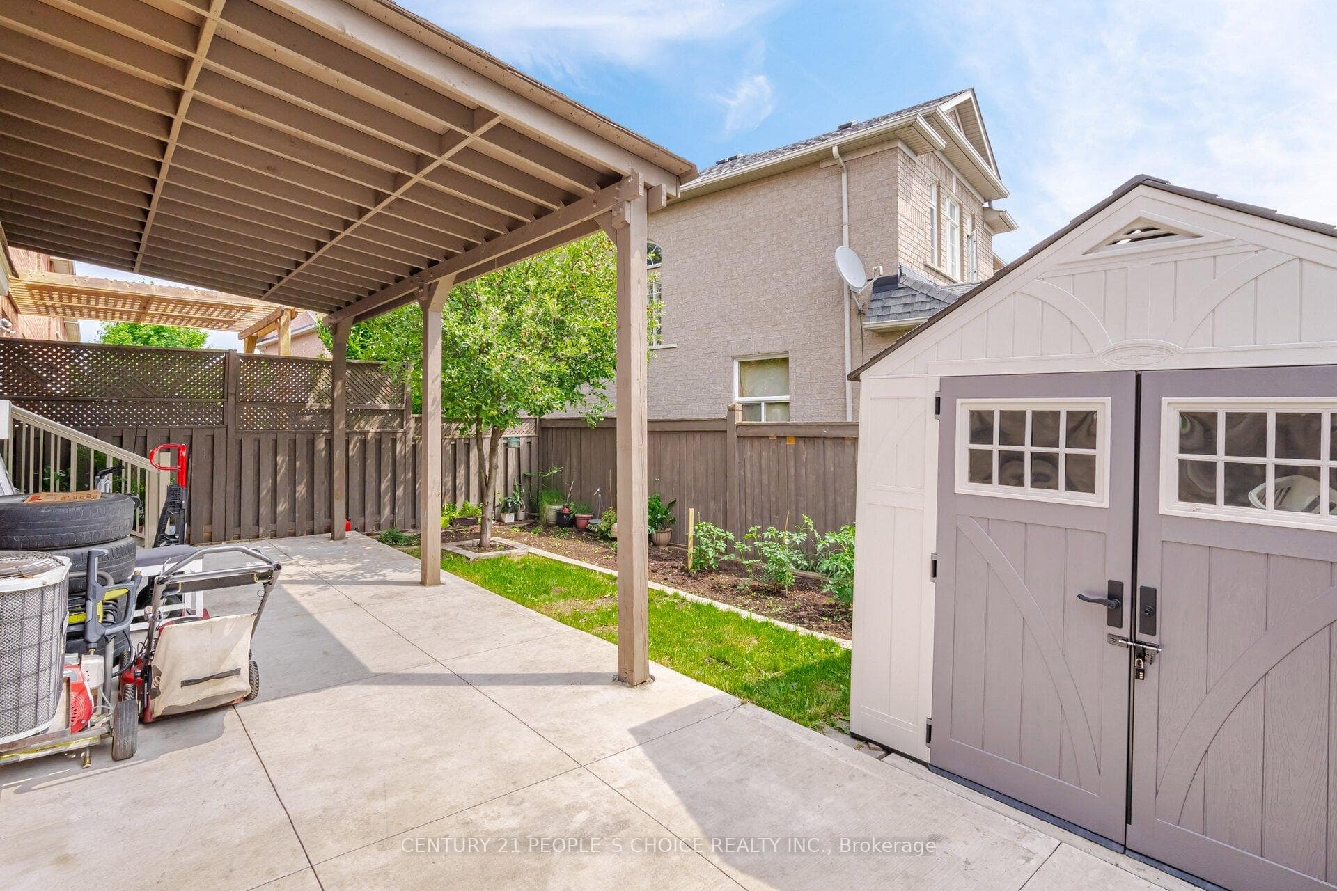 248 Westway Crescent photo 35