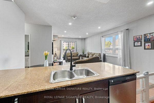7405 Goreway Drive Unit 104 photo 9