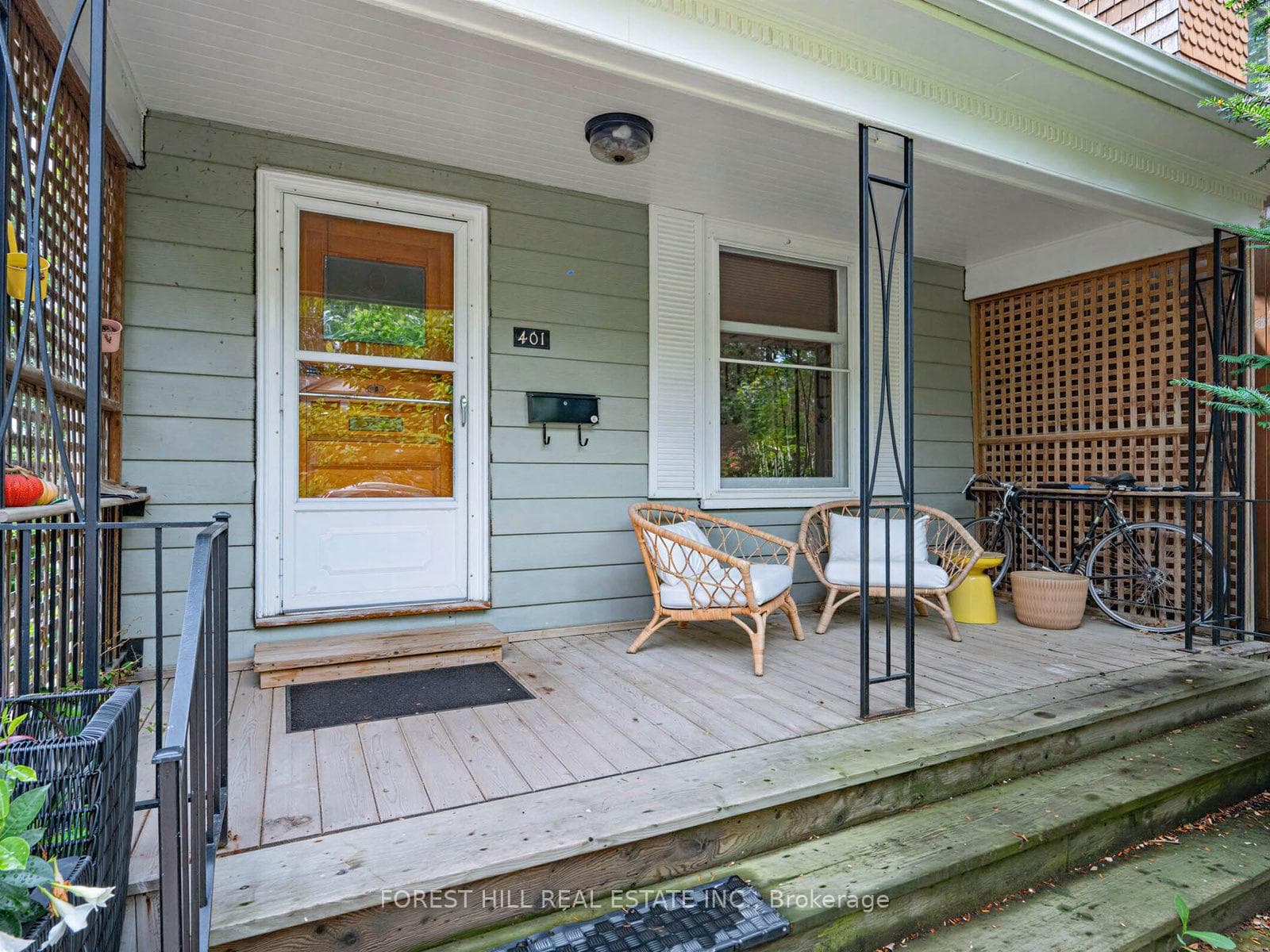 401 Balliol Street photo 3