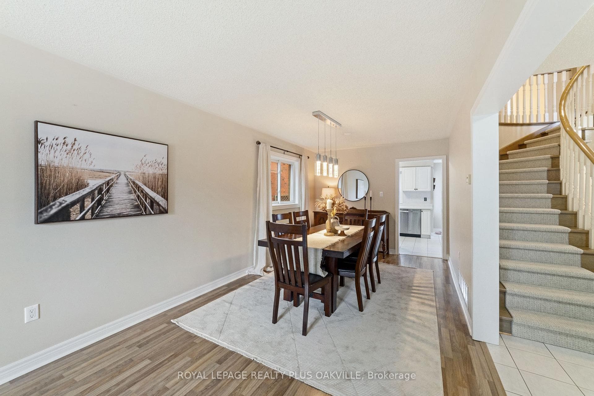42 Fellowes Crescent photo 6