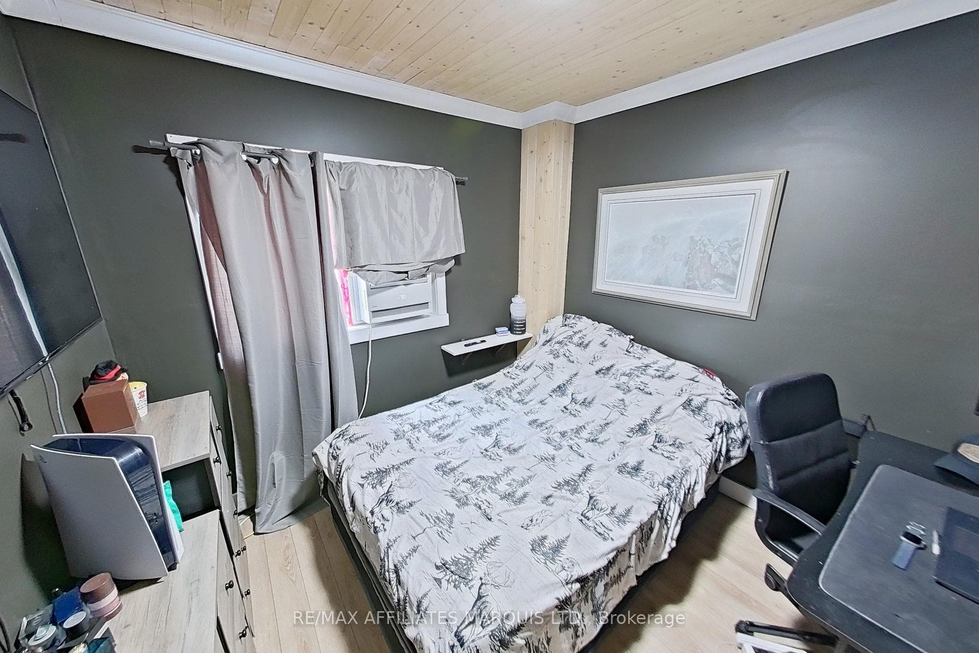 54 Lefebvre Avenue photo 8