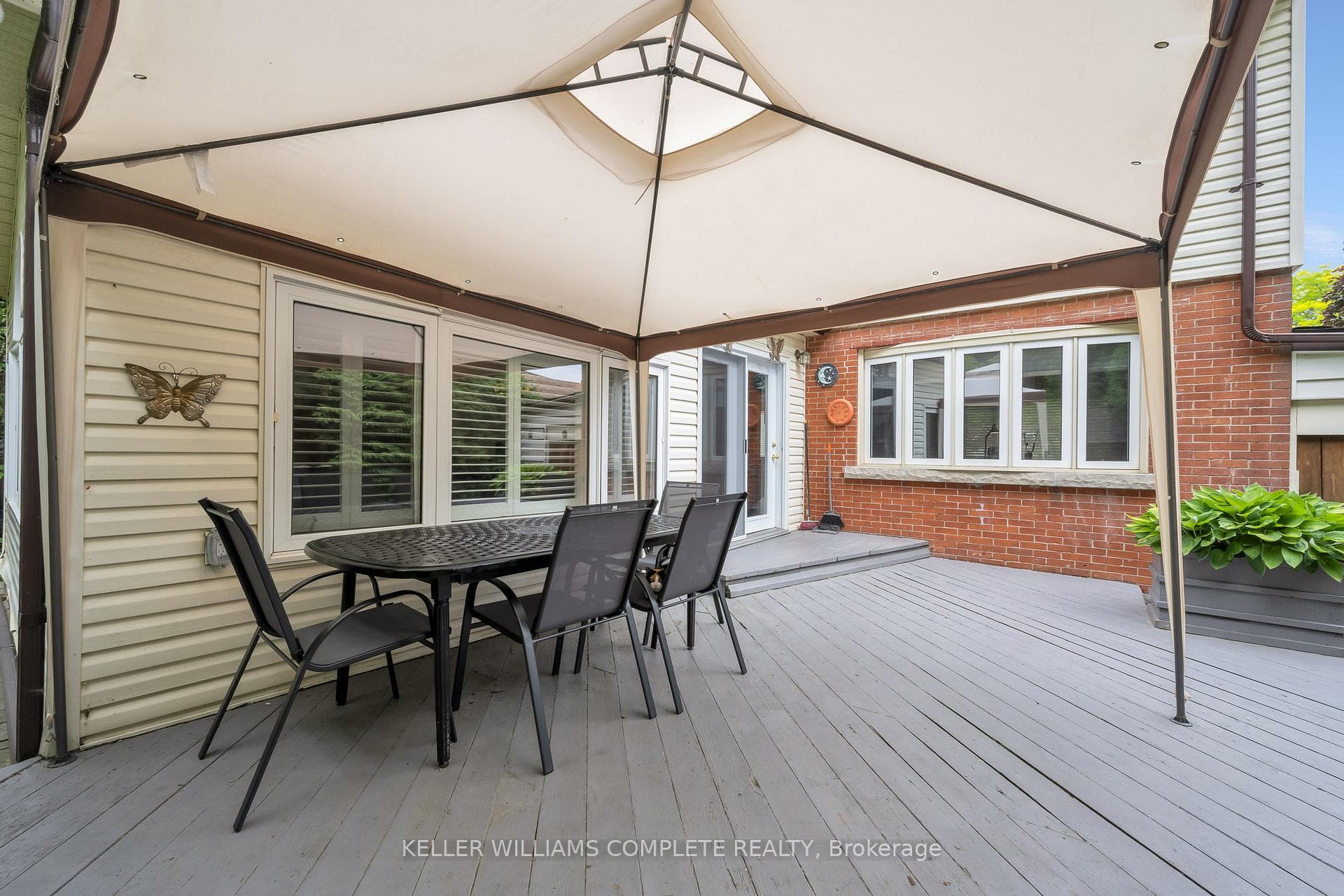 46 Kemp Drive photo 31