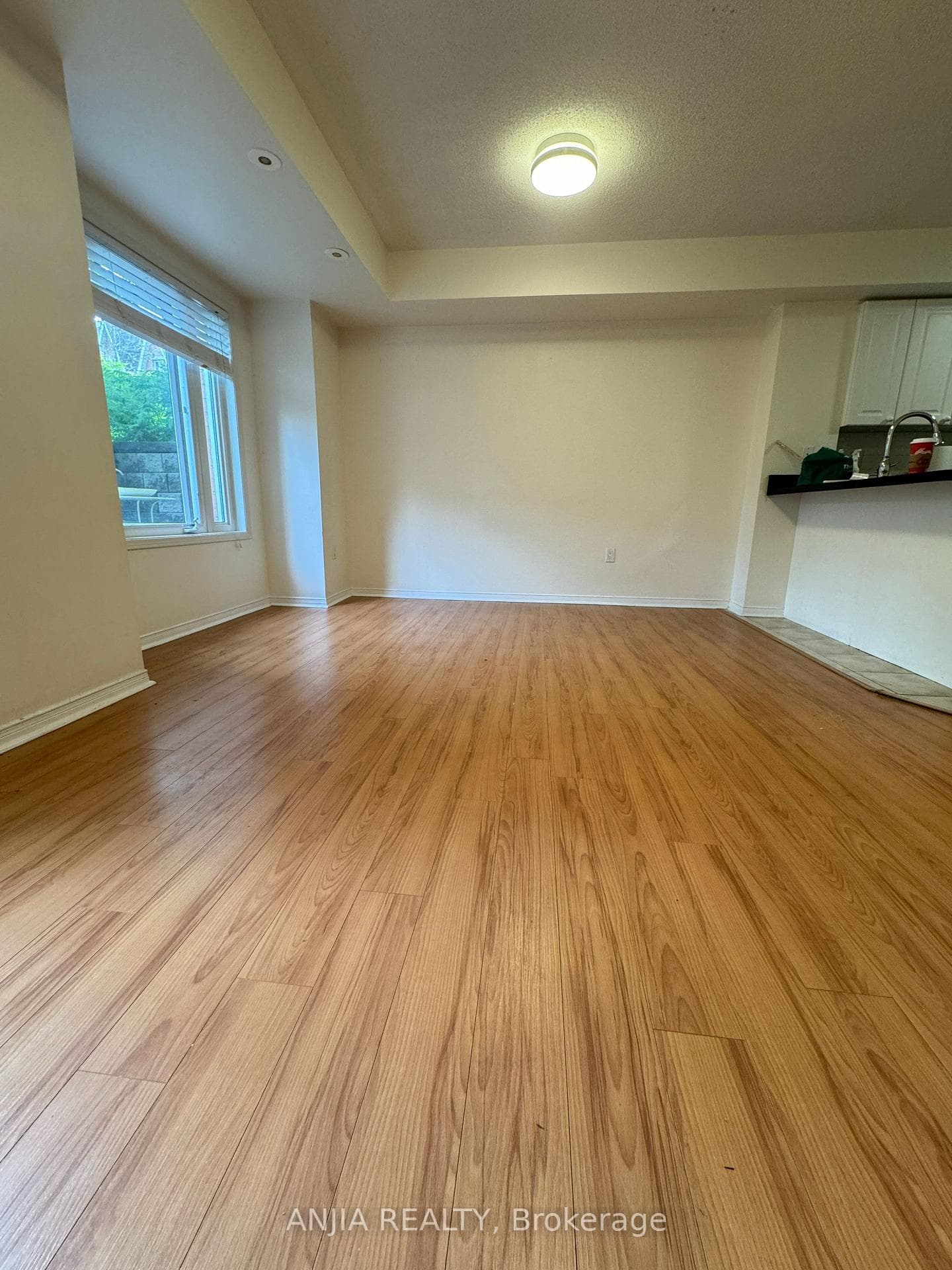 308 John Street Unit 112 photo 4