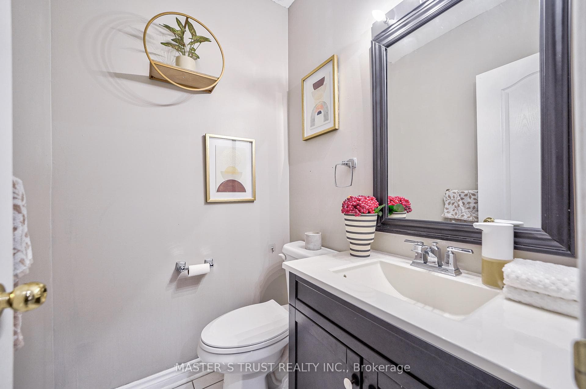 106 Lebovic Drive photo 13