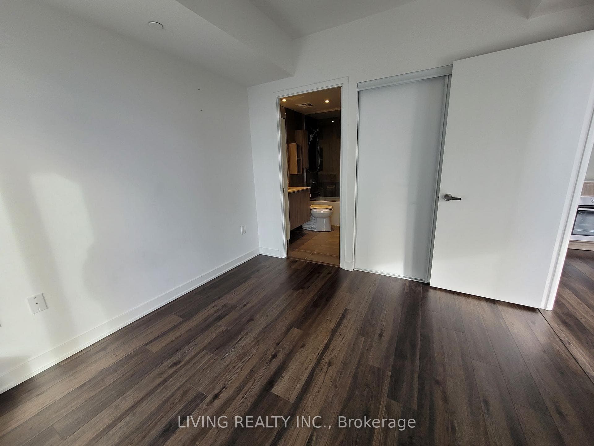 99 Broadway Avenue Unit 3404 photo 15
