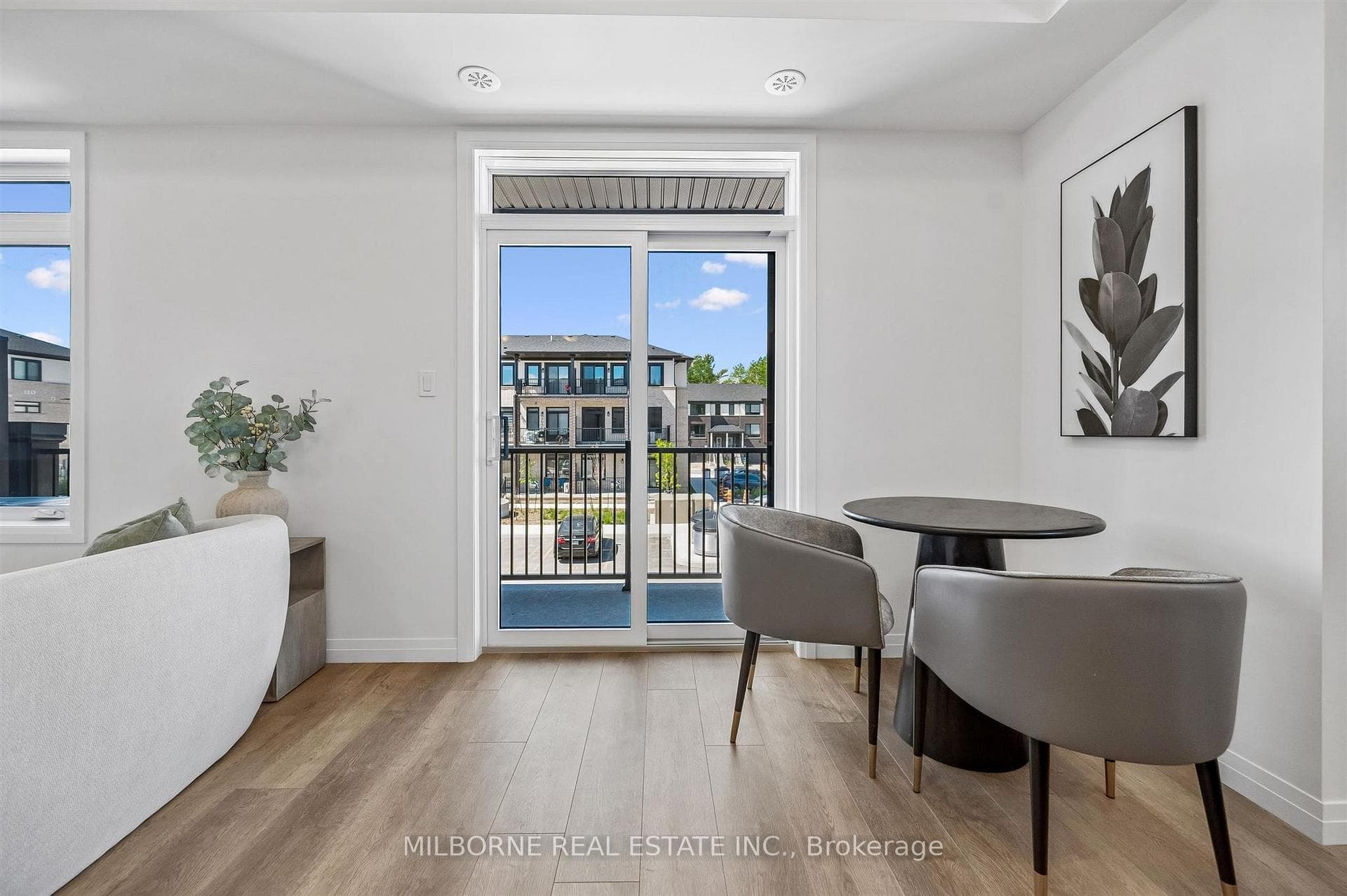 Photos Of Model Suite - Colour Package Varies