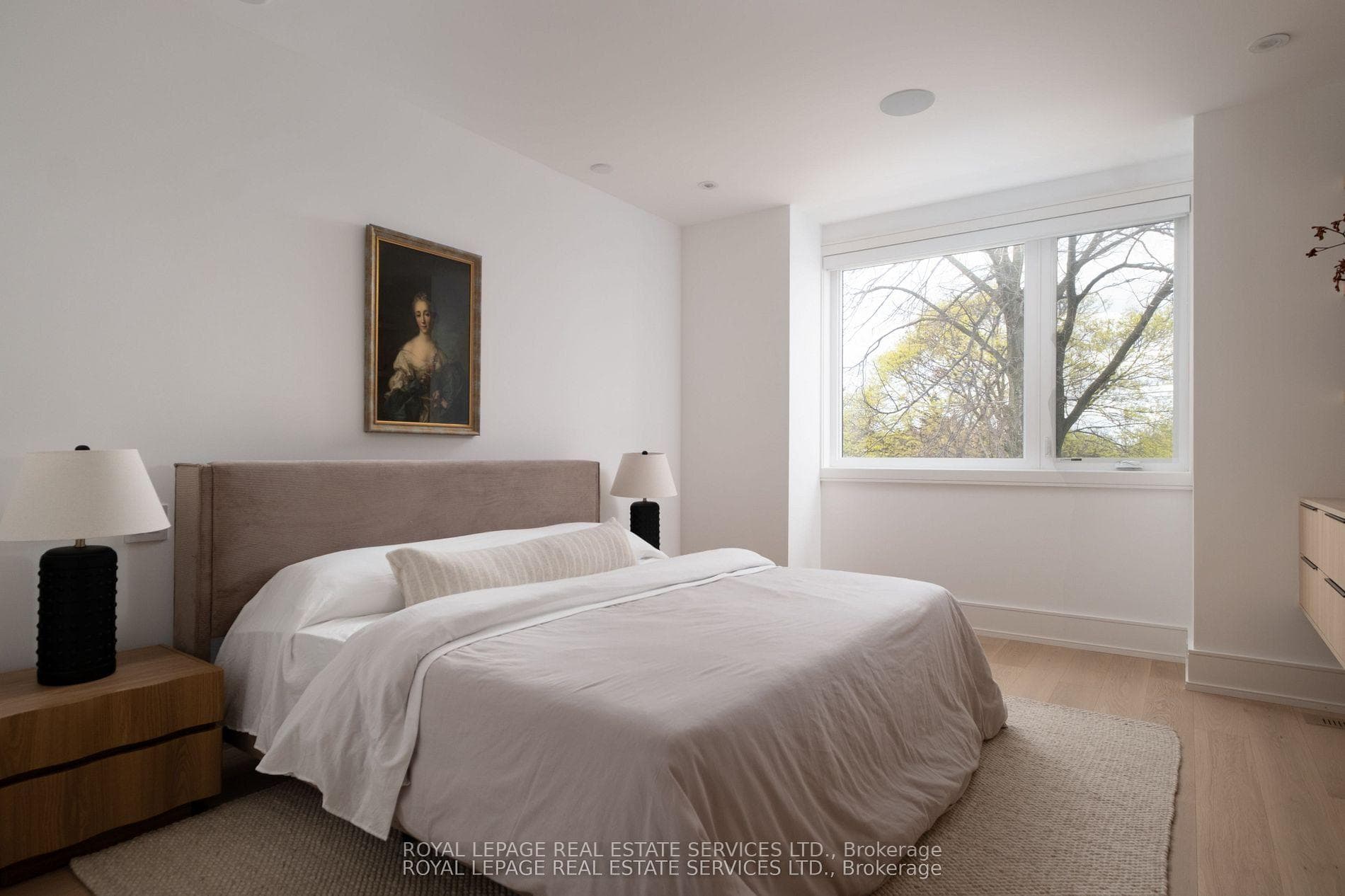 237 Bedford Park Avenue photo 17
