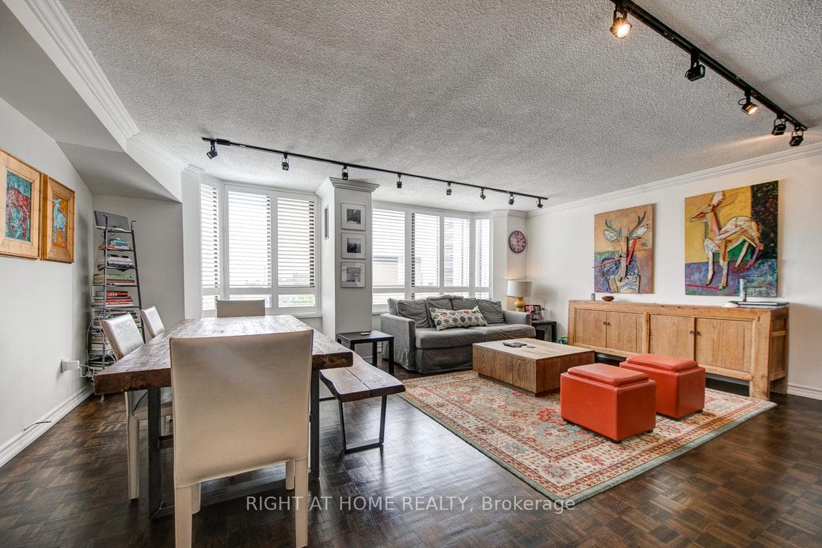 Living/Dining 1