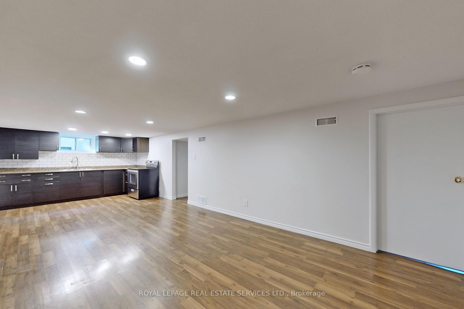 174 Alderbrae Avenue photo 23