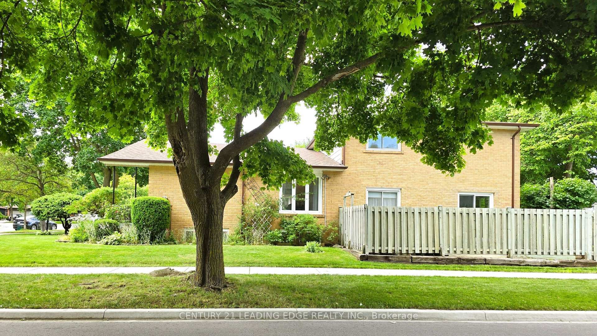 72 SENATOR REESORS Drive photo 30