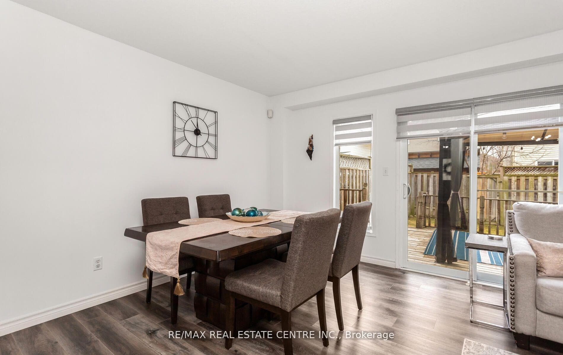 230 Sophia Crescent photo 13