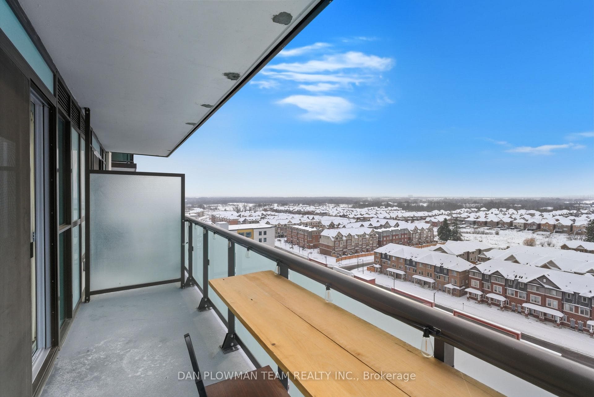 2550 Simcoe Street Unit 1121 photo 18