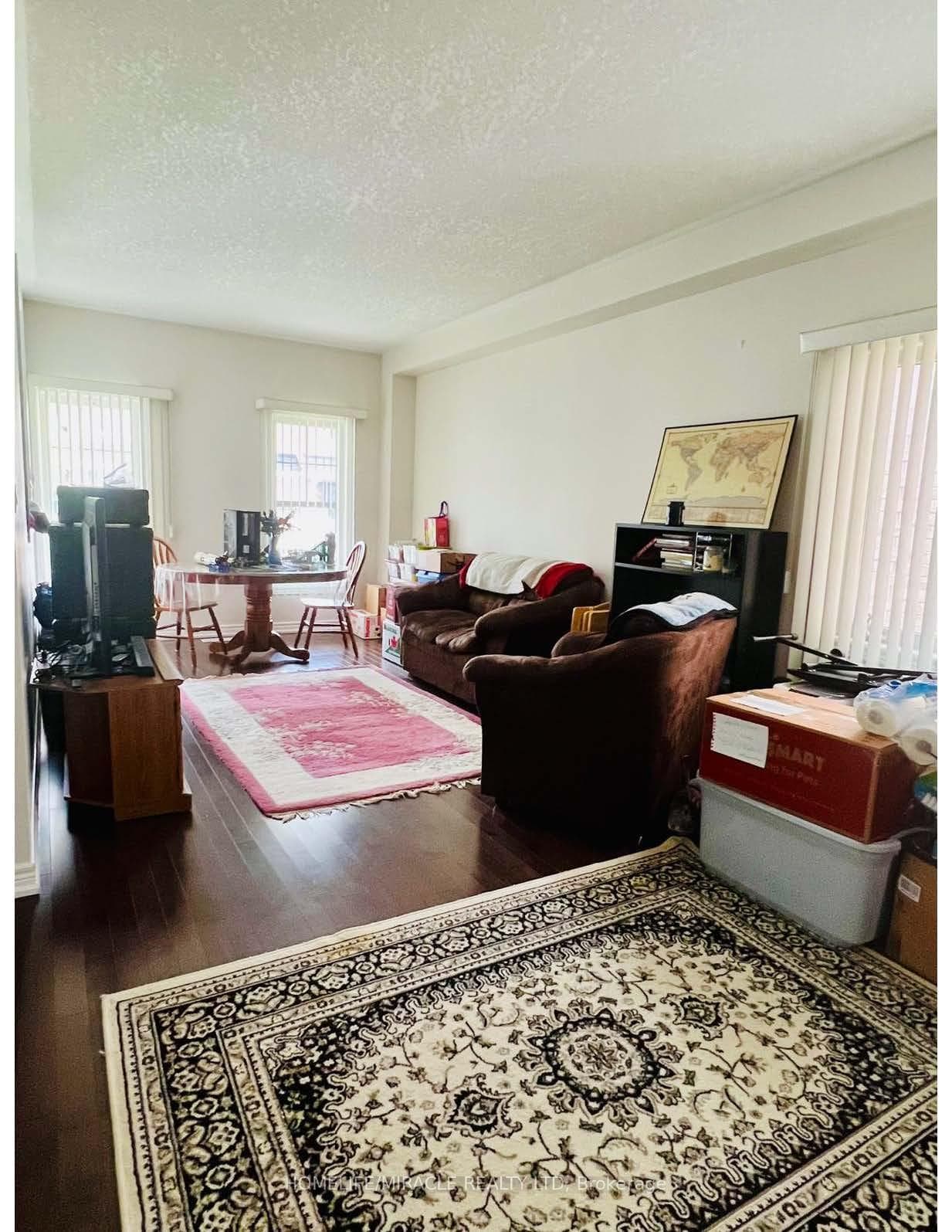 27 Swenson Street photo 3